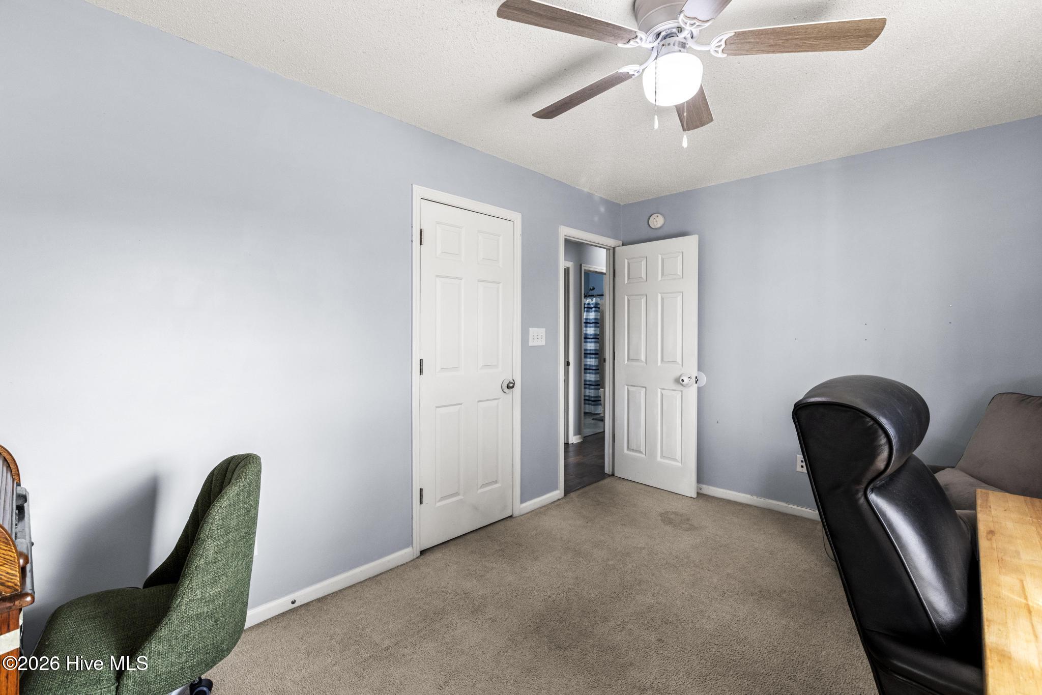 100549884 | Photo 27