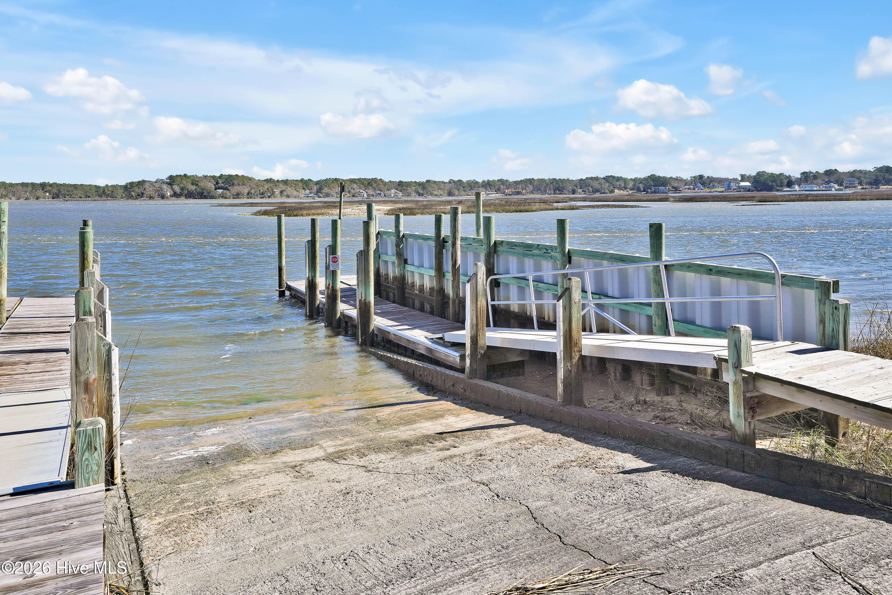 100569170 | Photo 29