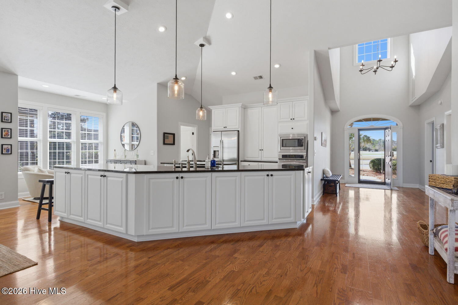 100555099 | Photo 14