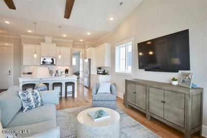 100545187 | Photo 27