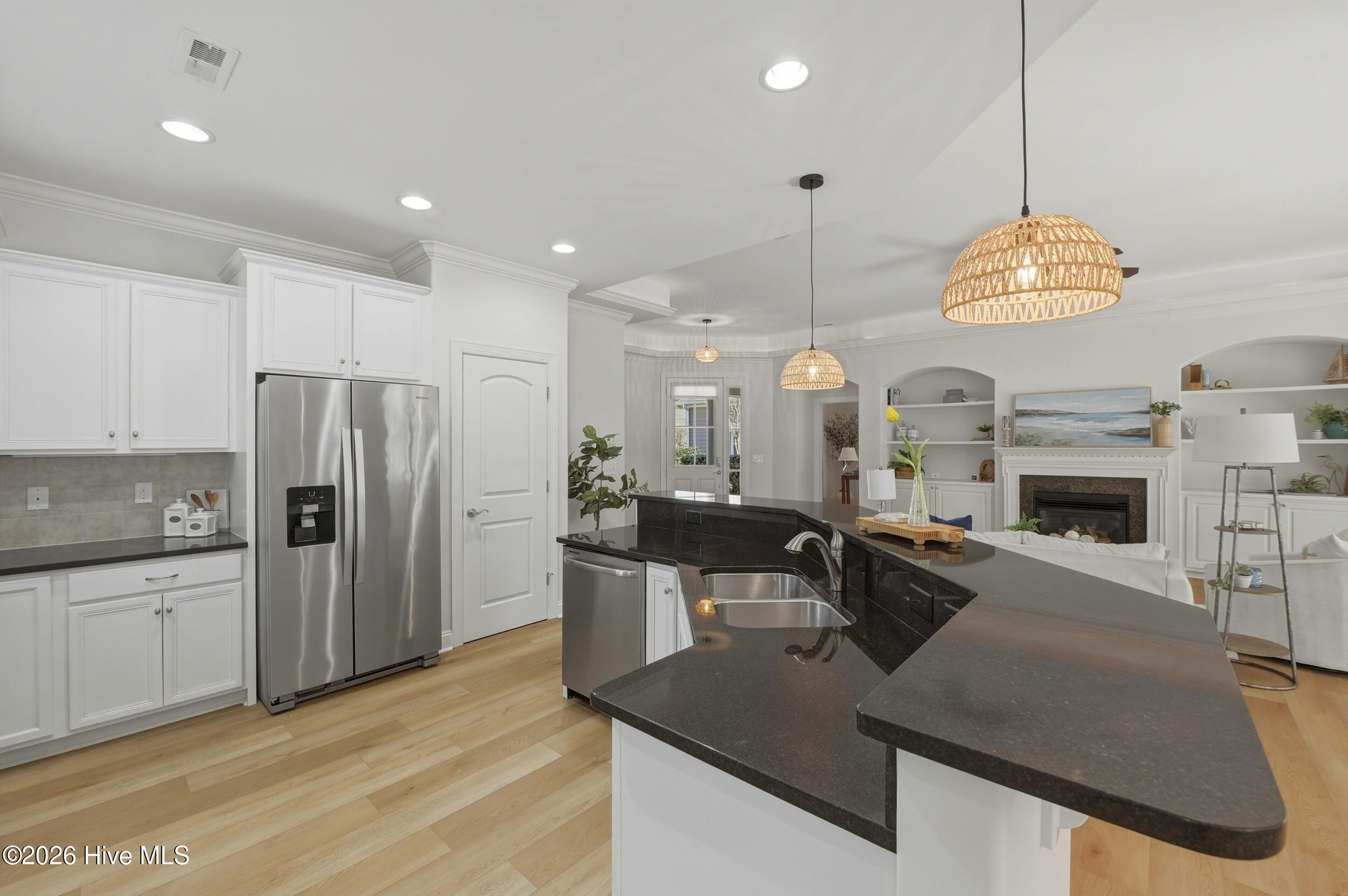 100556965 | Photo 15