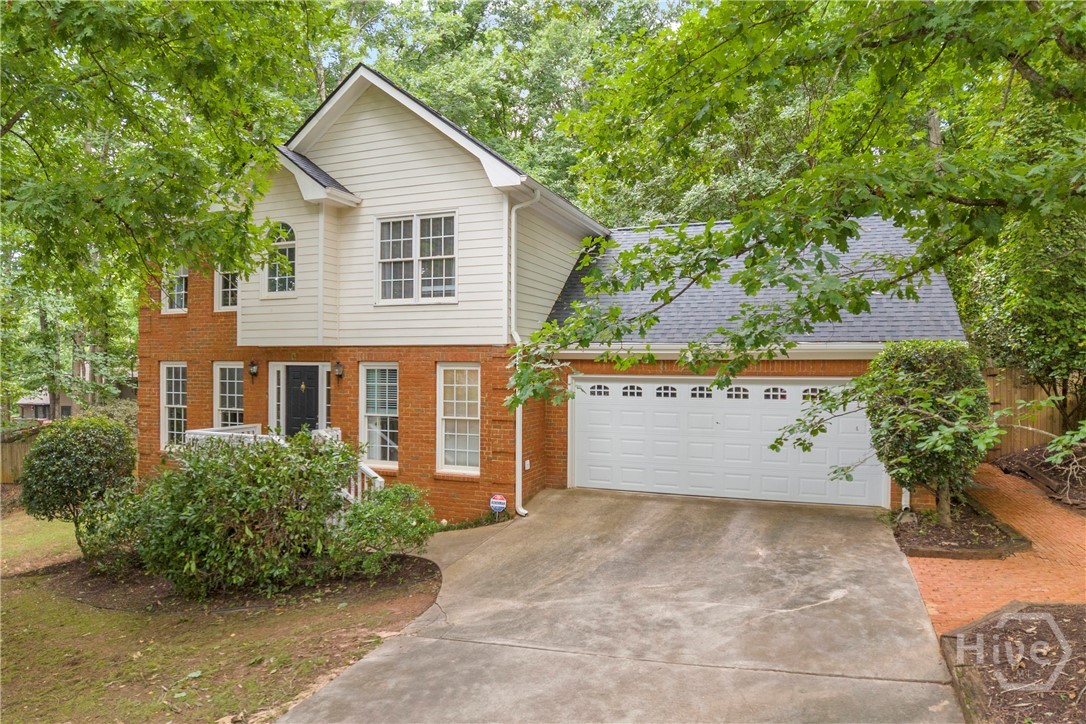 FEATURED LISTINGS