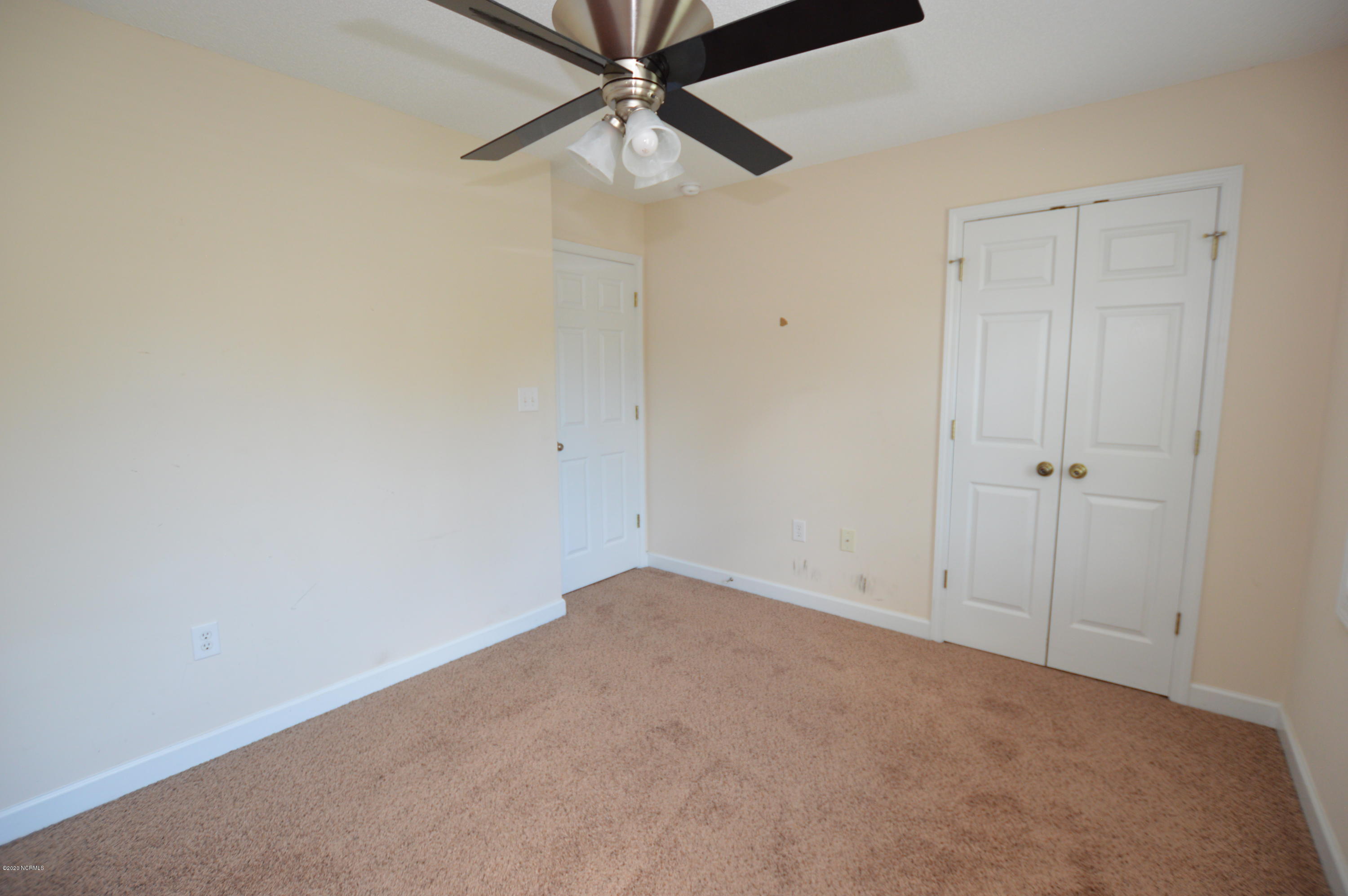 100565813 | Photo 32