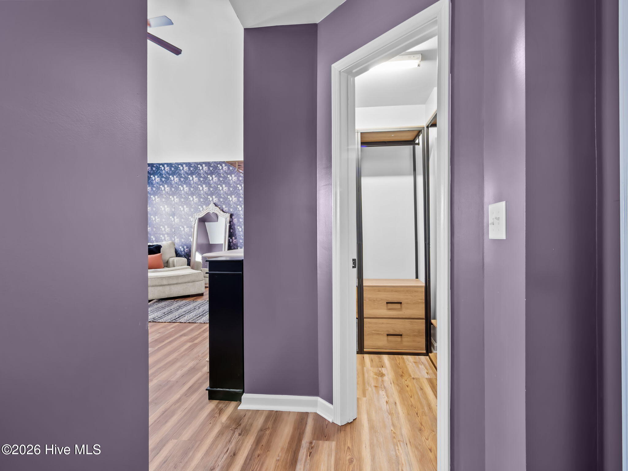 100548967 | Photo 10