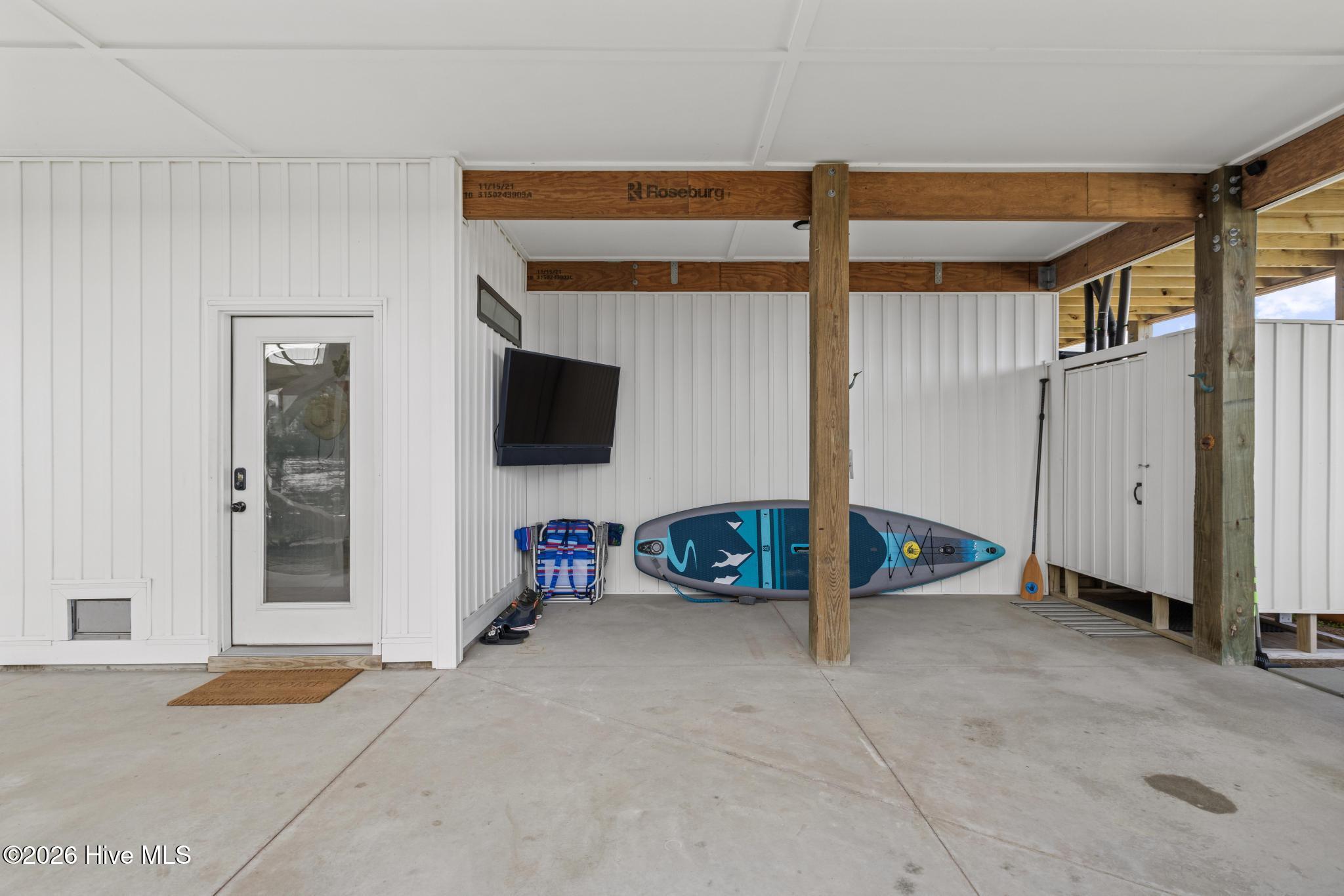 100562400 | Photo 36