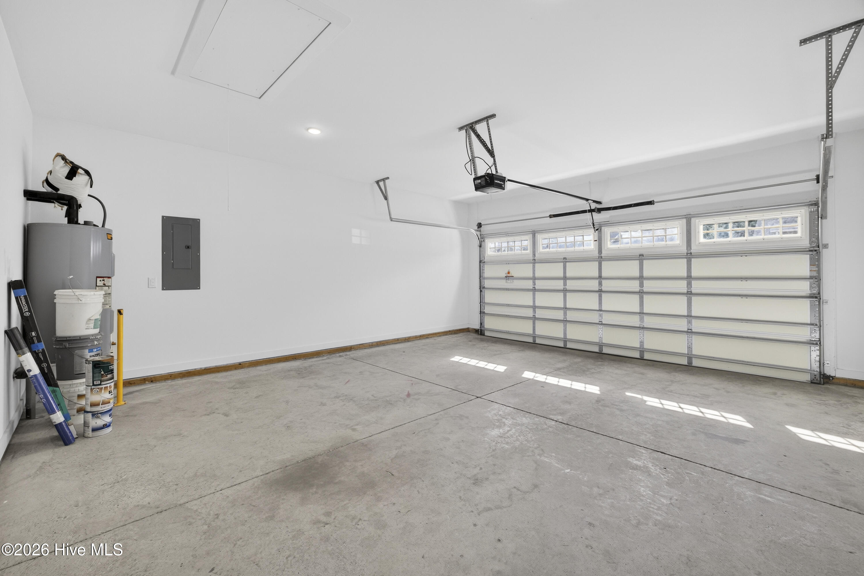 100552916 | Photo 40