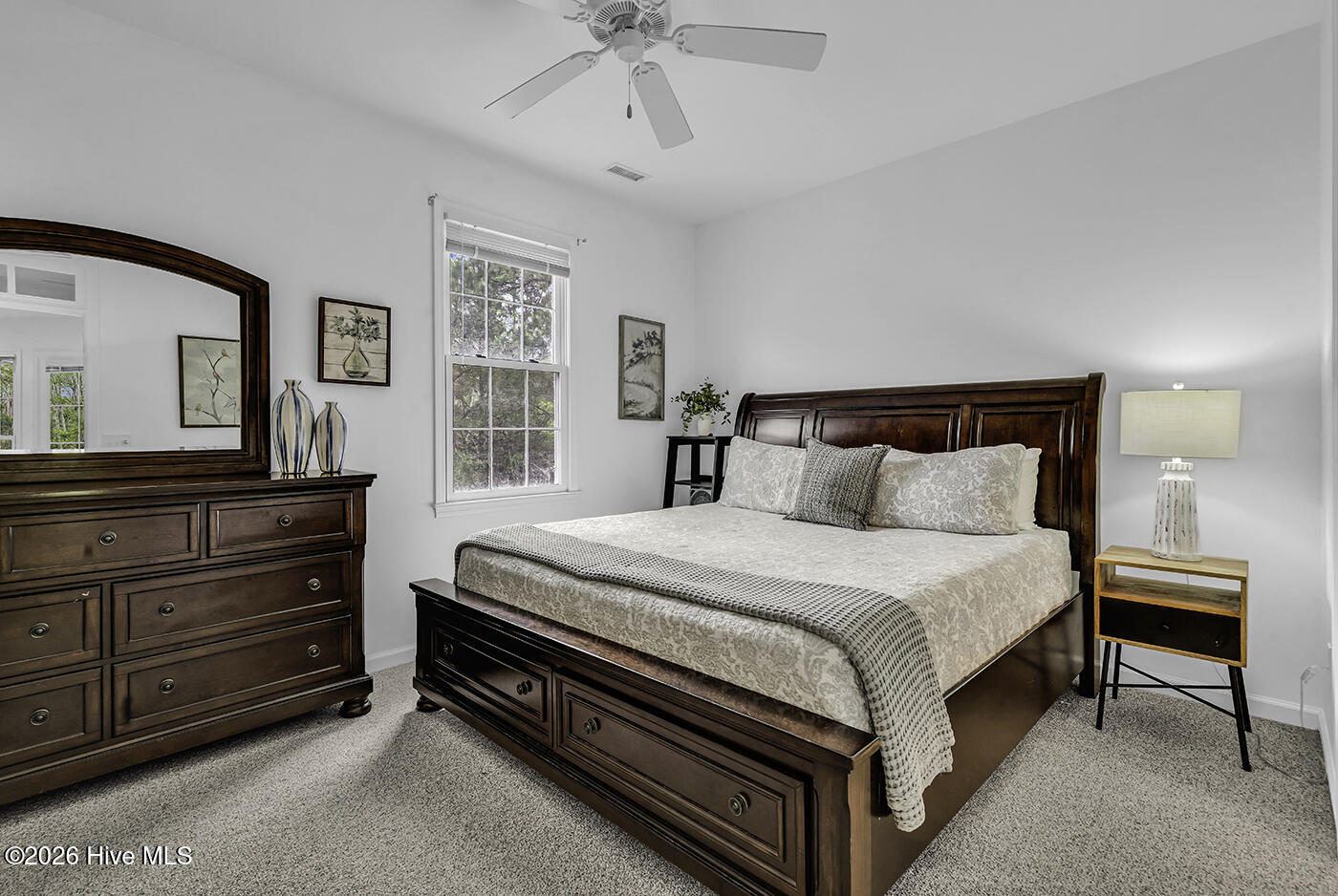 100566110 | Photo 23