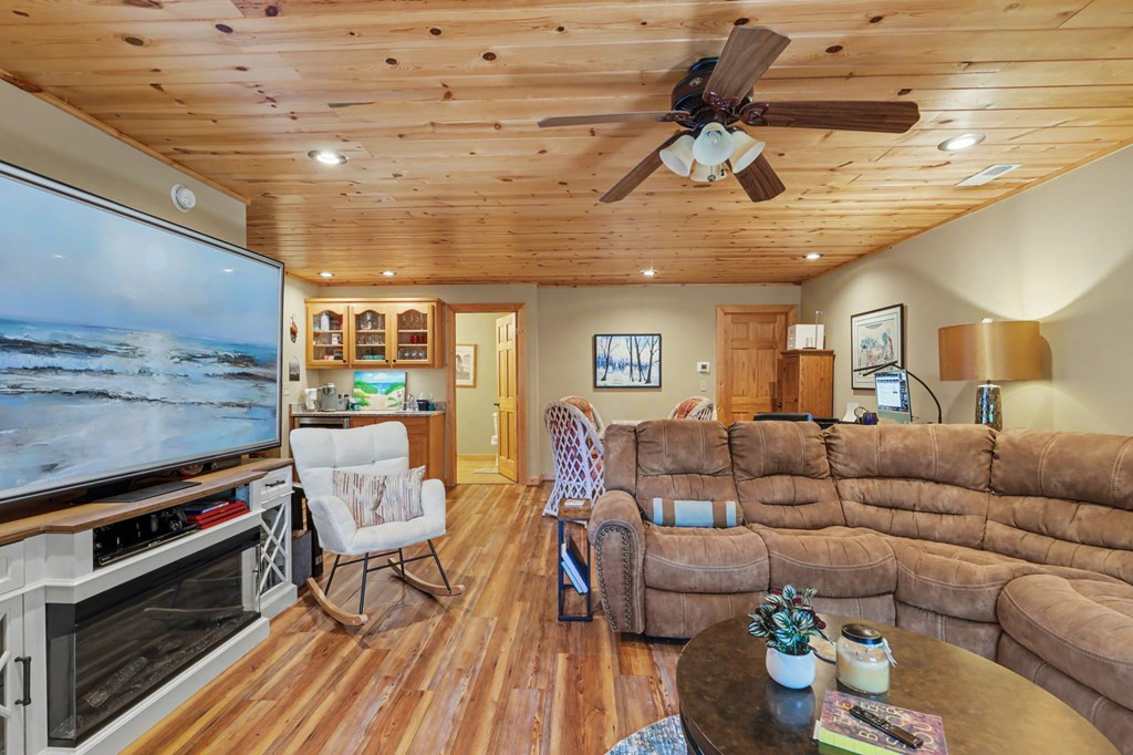 71 Leisure Time Lane, Murphy, NC 28906 Listing Photo  5