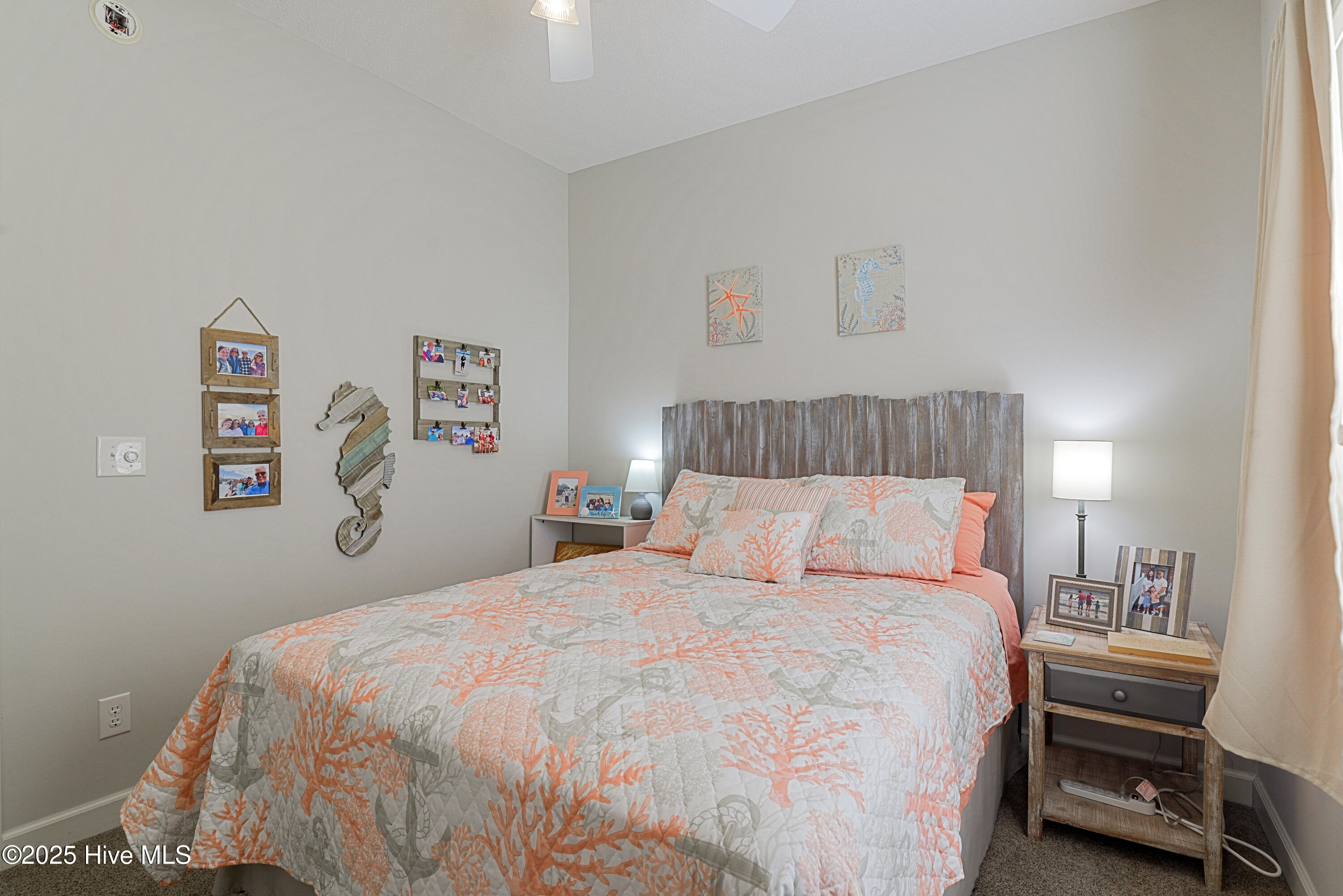 100530052 | Photo 20