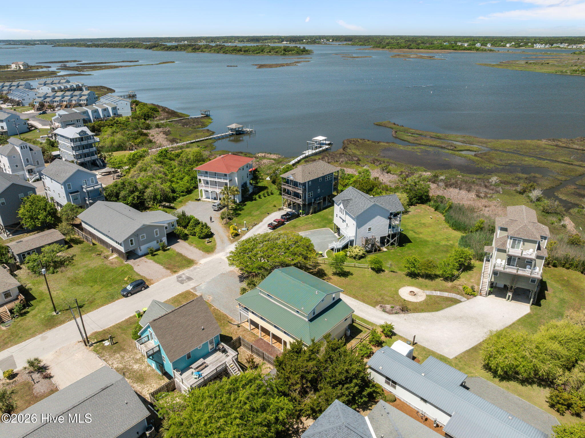 100569137 | Photo 21