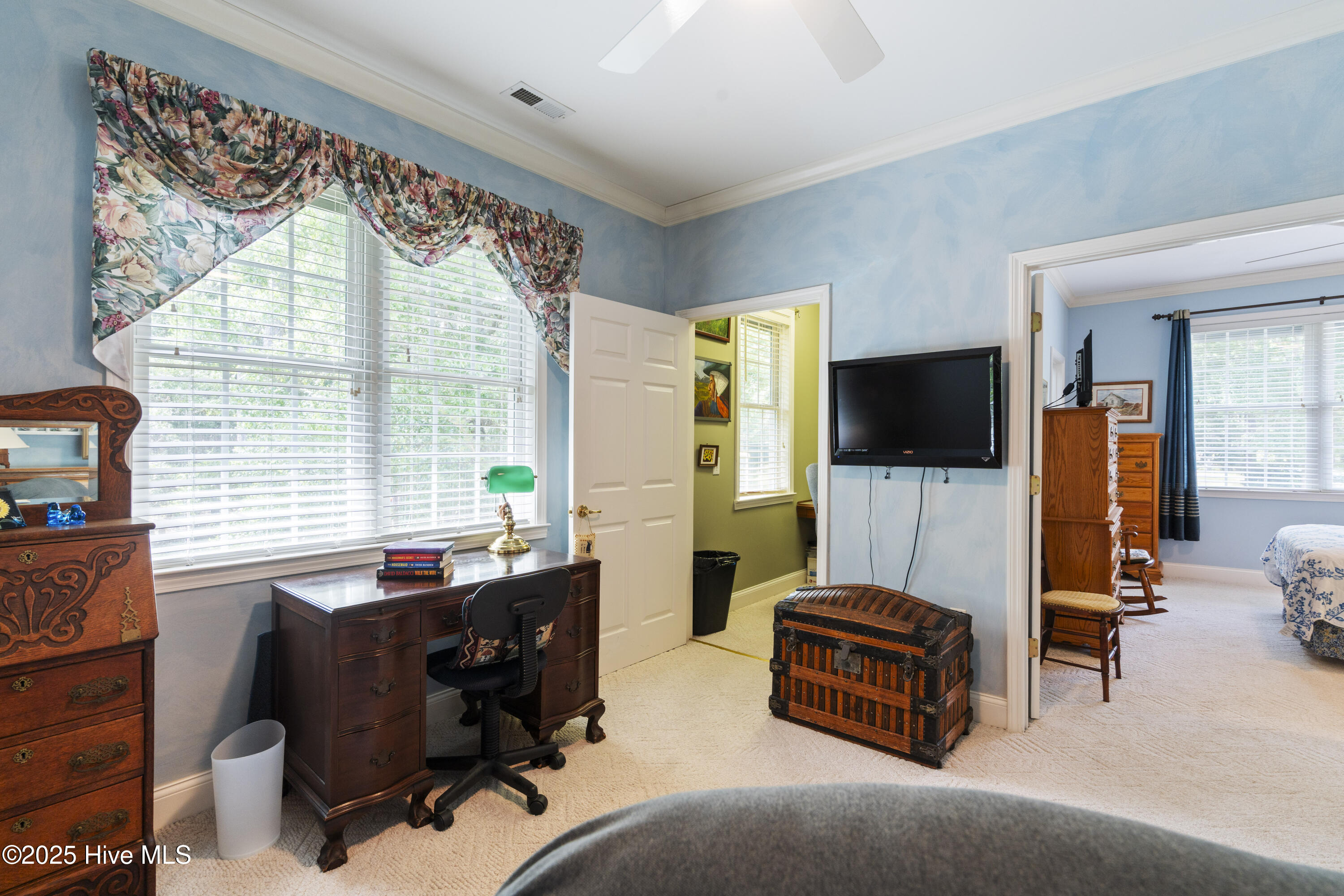 100511764 | Photo 33