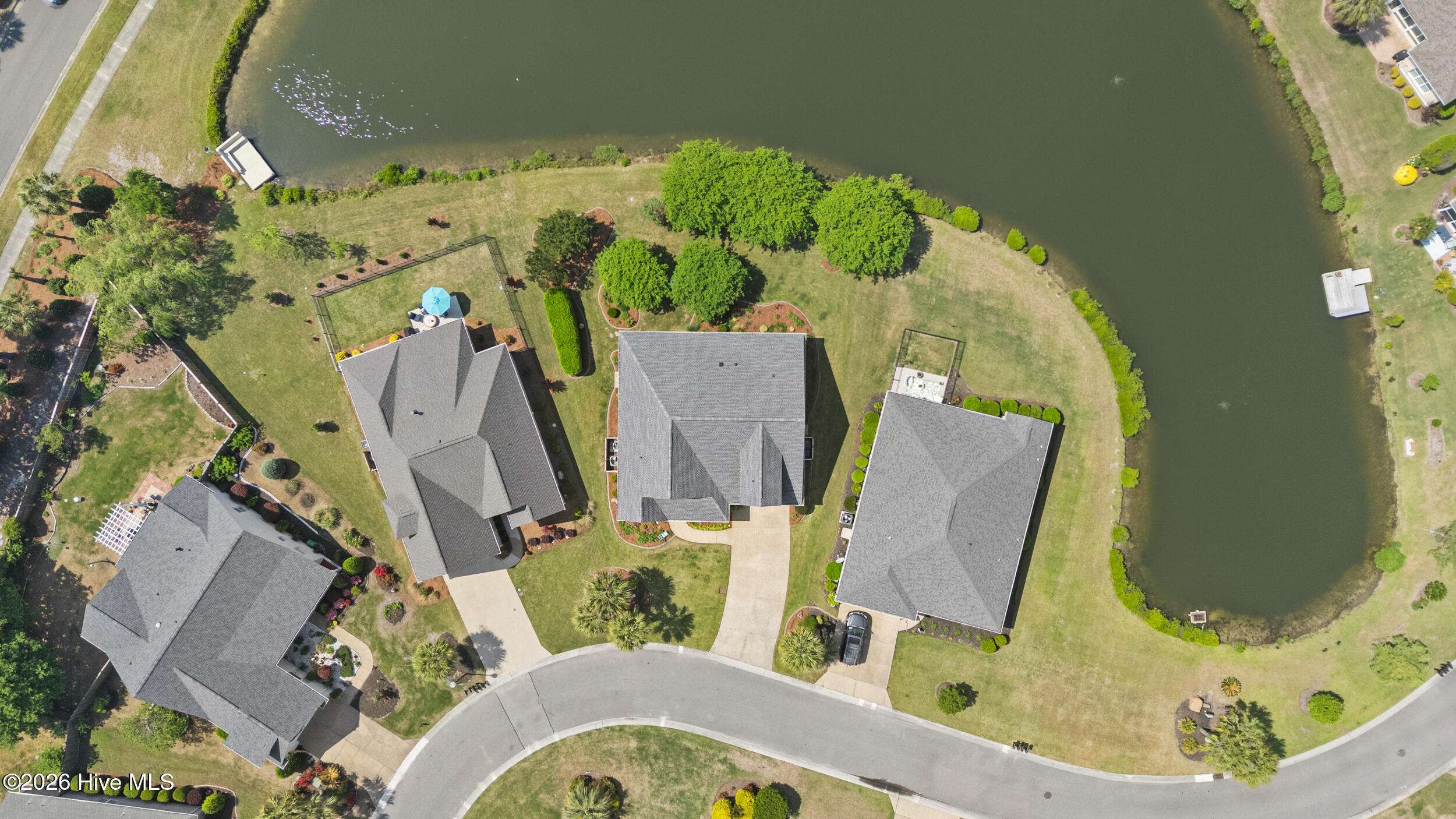 100566024 | Photo 45