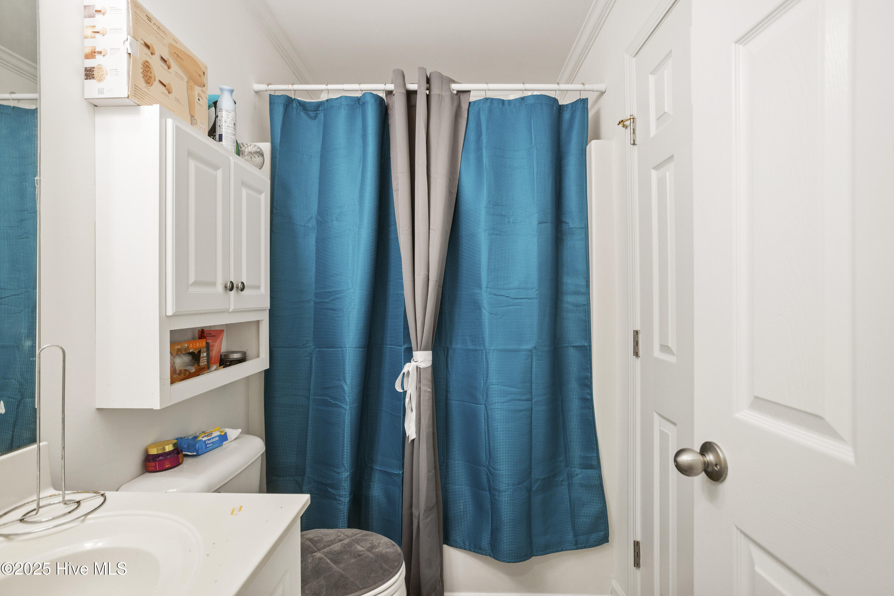 100496889 | Photo 20