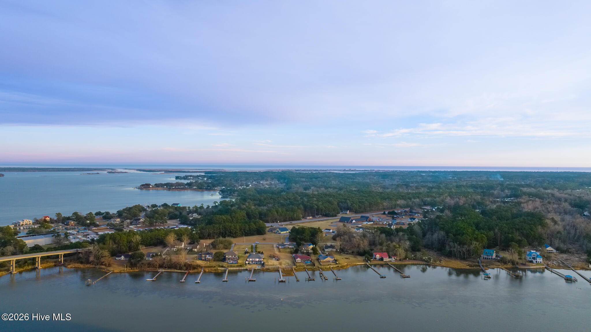 100556044 | Photo 84