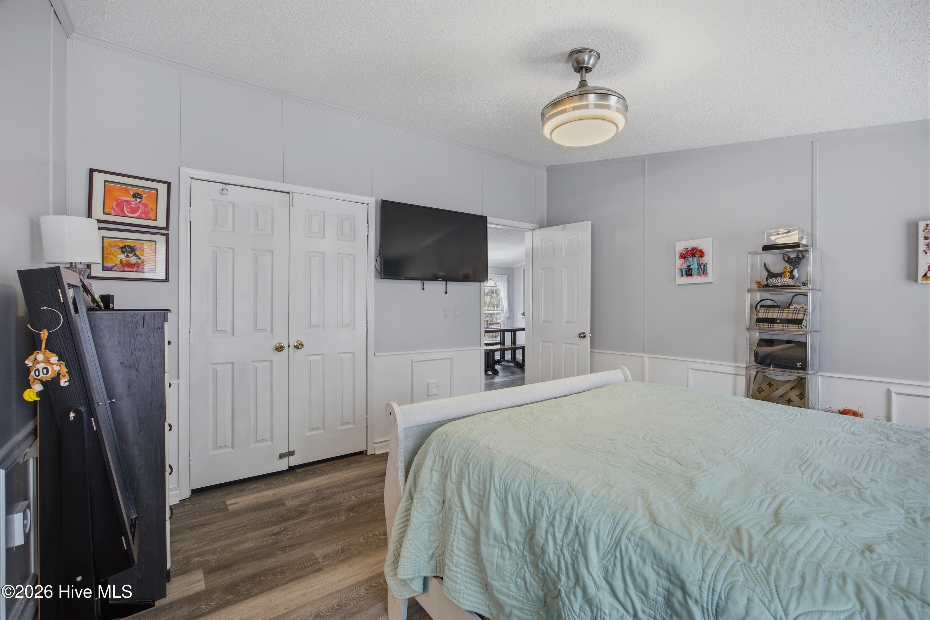 100565028 | Photo 24