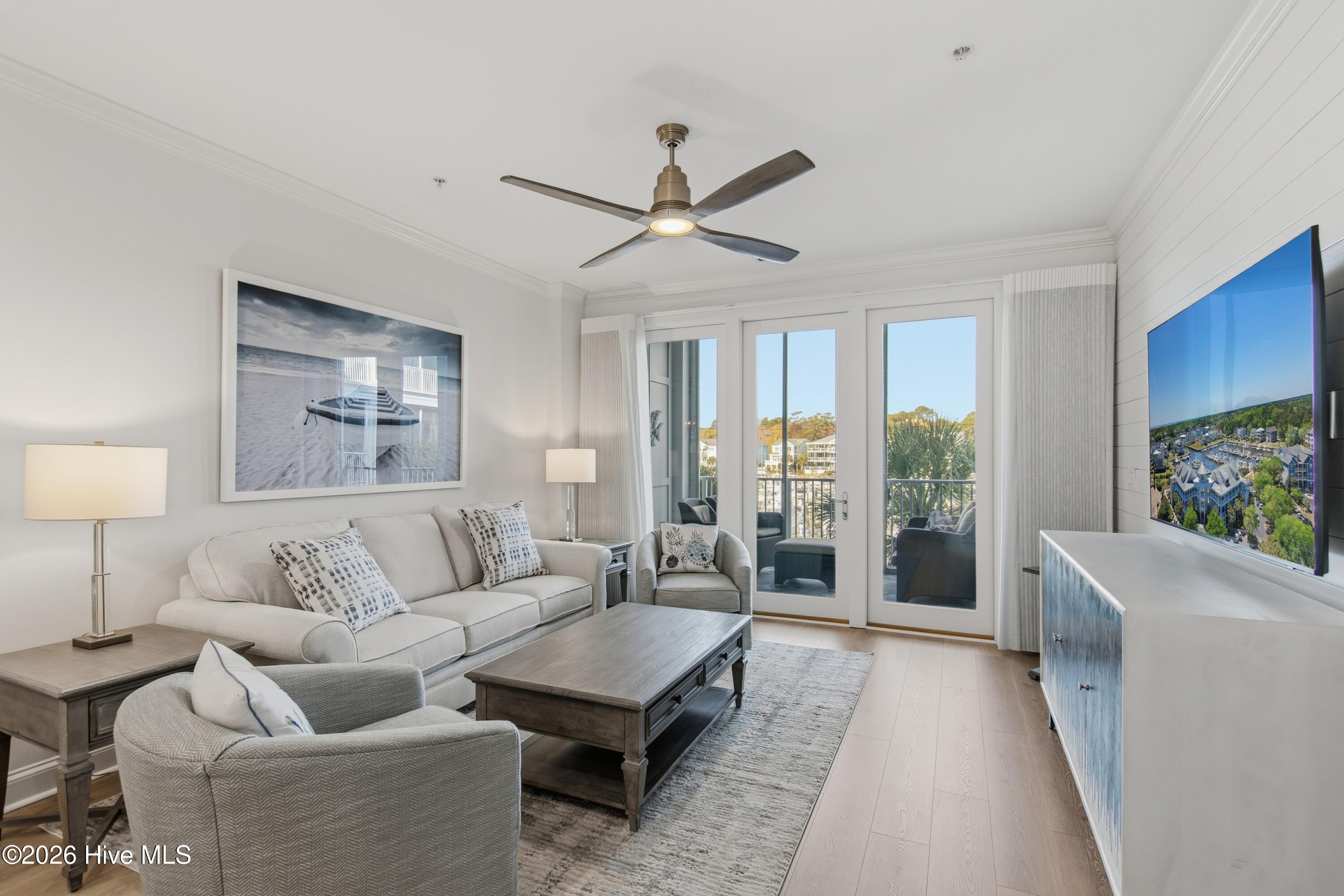 100551357 | Photo 11