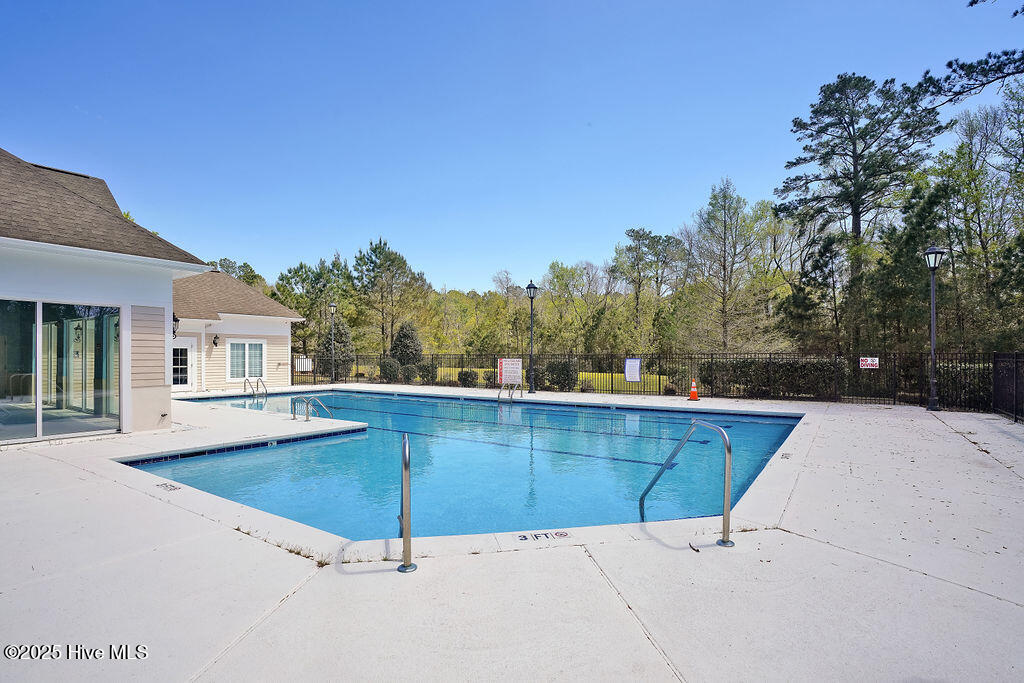 100531958 | Photo 24