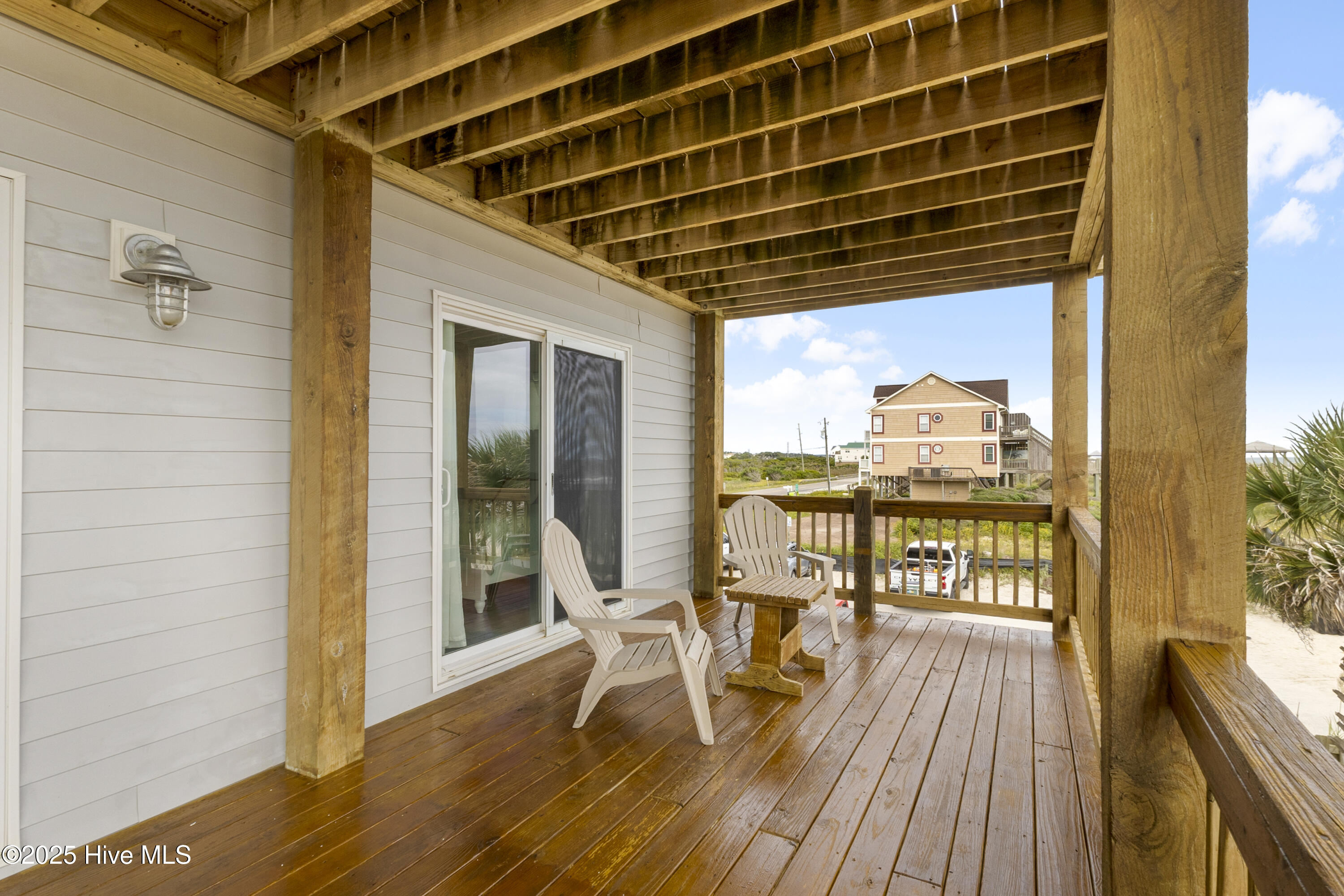 100557333 | Photo 53