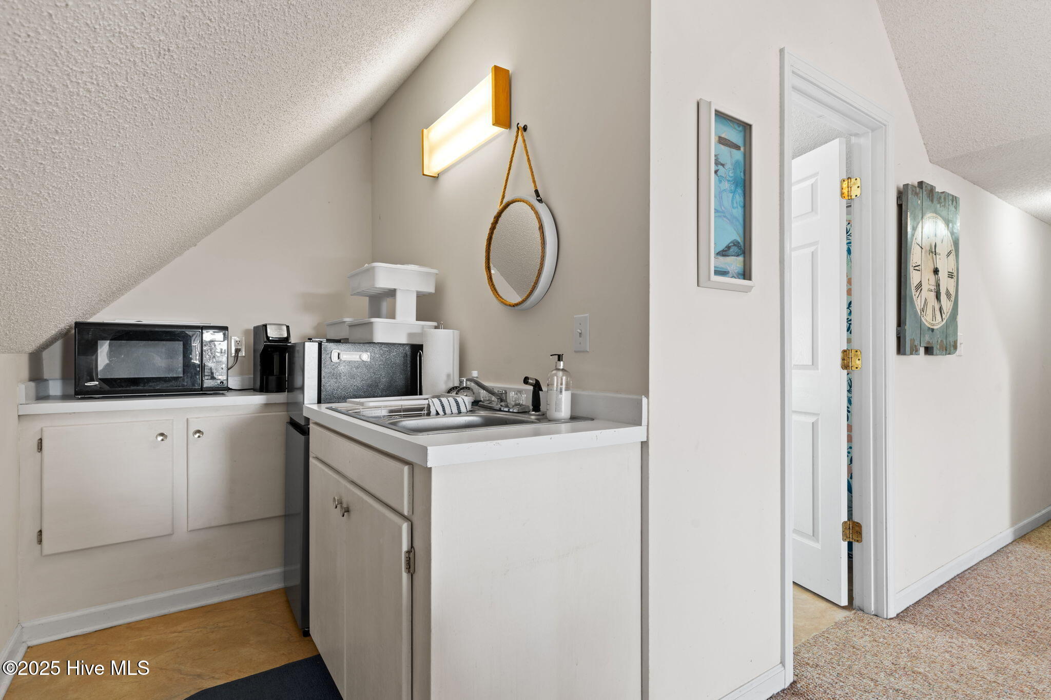 100539848 | Photo 30