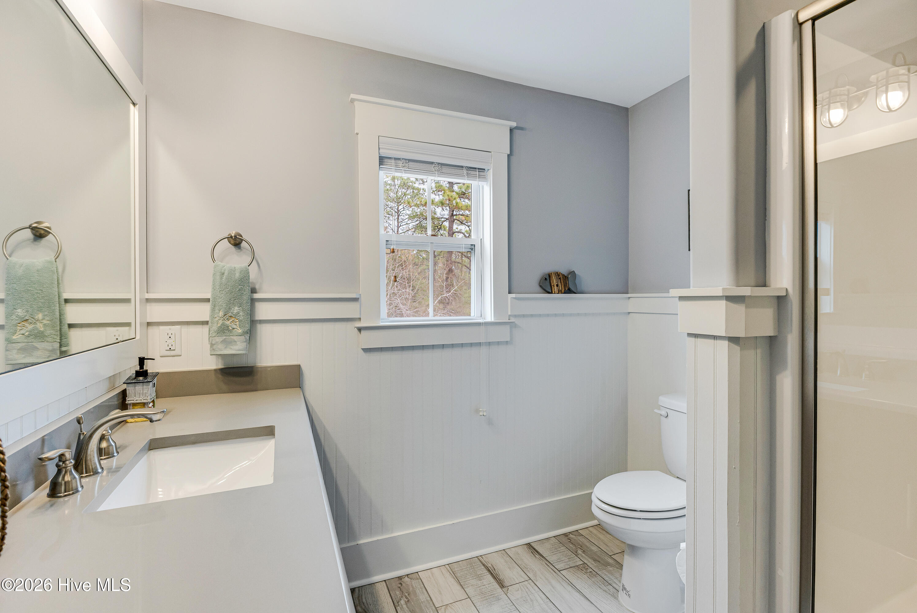 100551306 | Photo 46