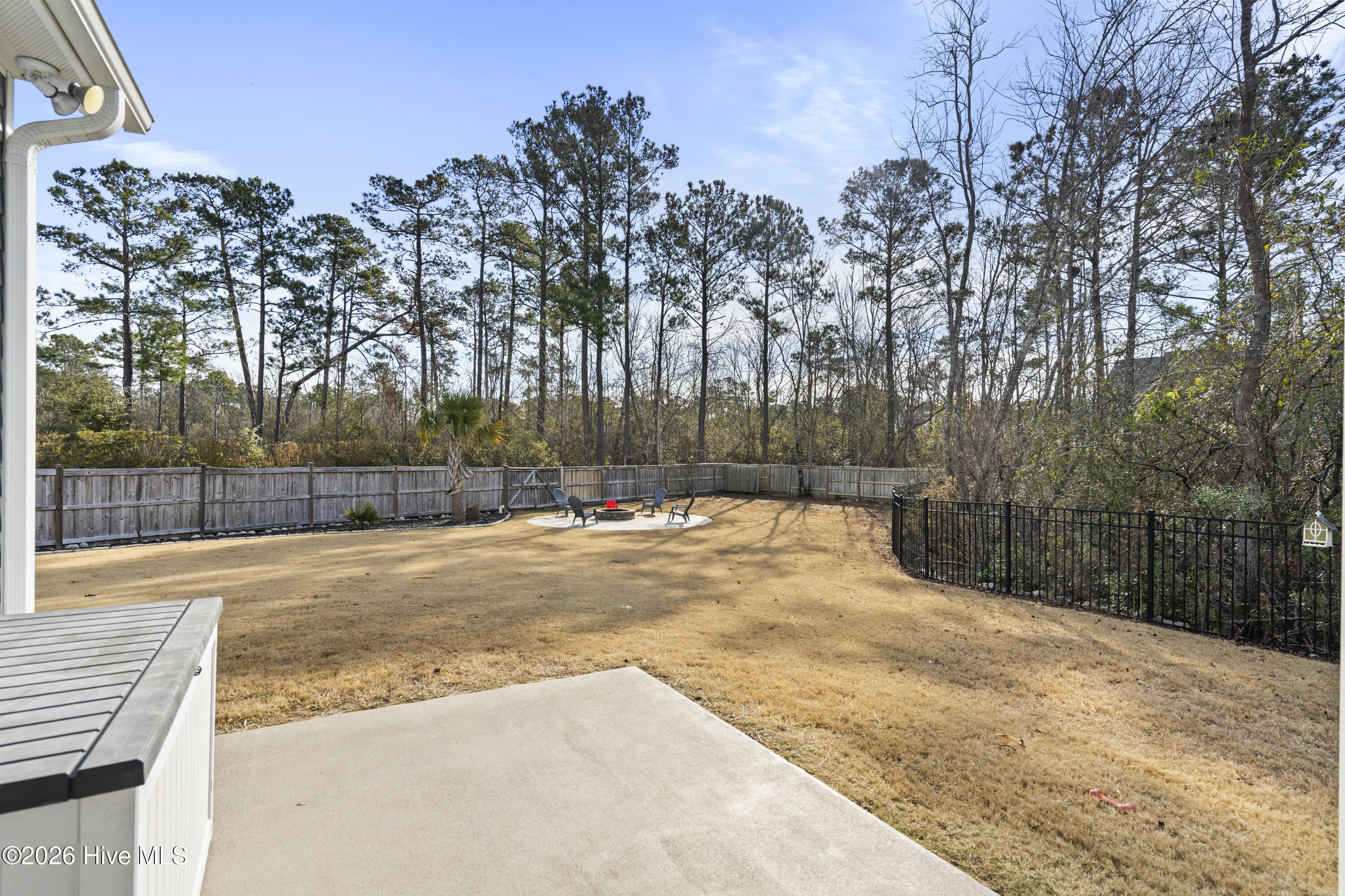 100552467 | Photo 54