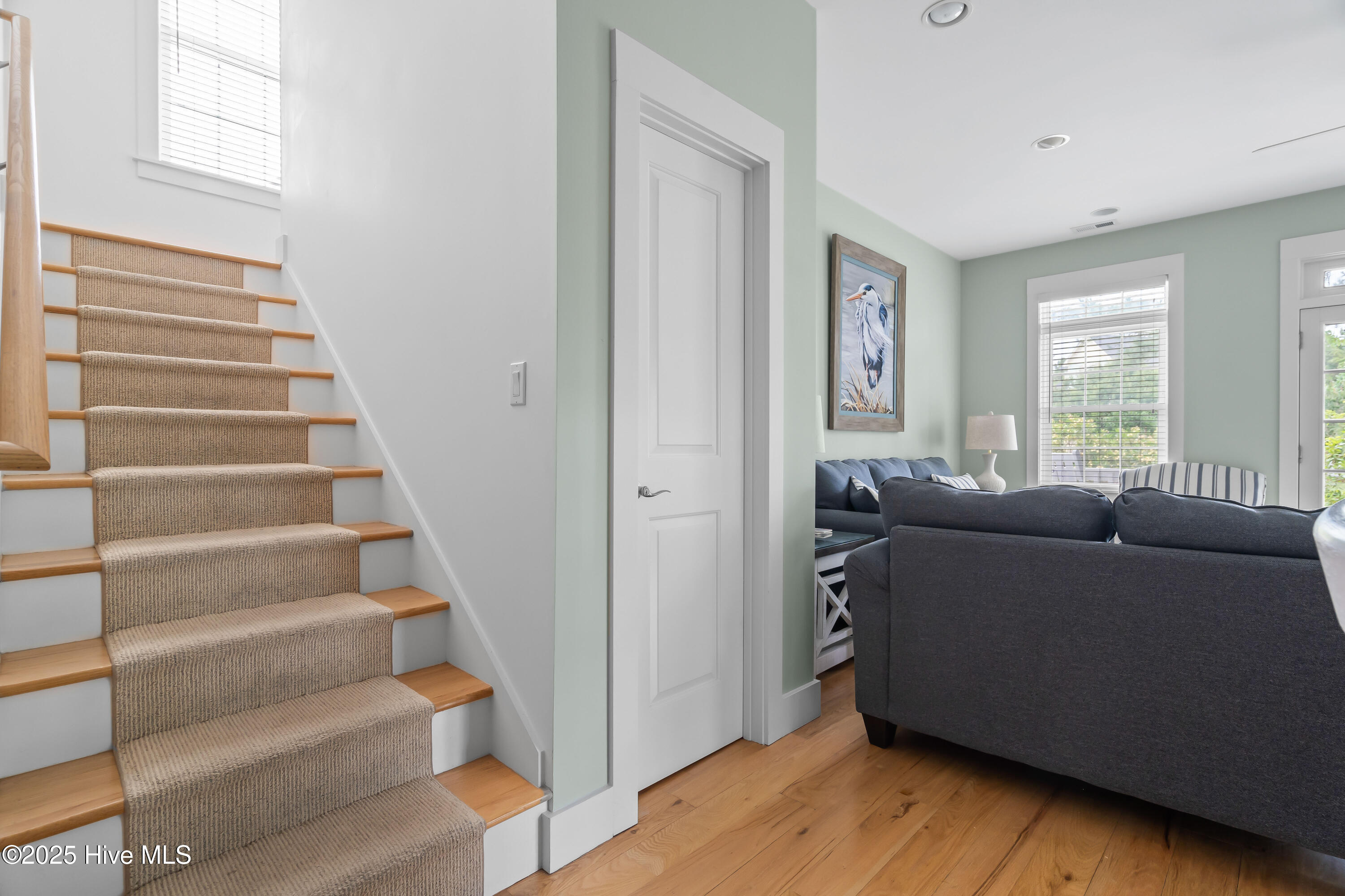 100555260 | Photo 29