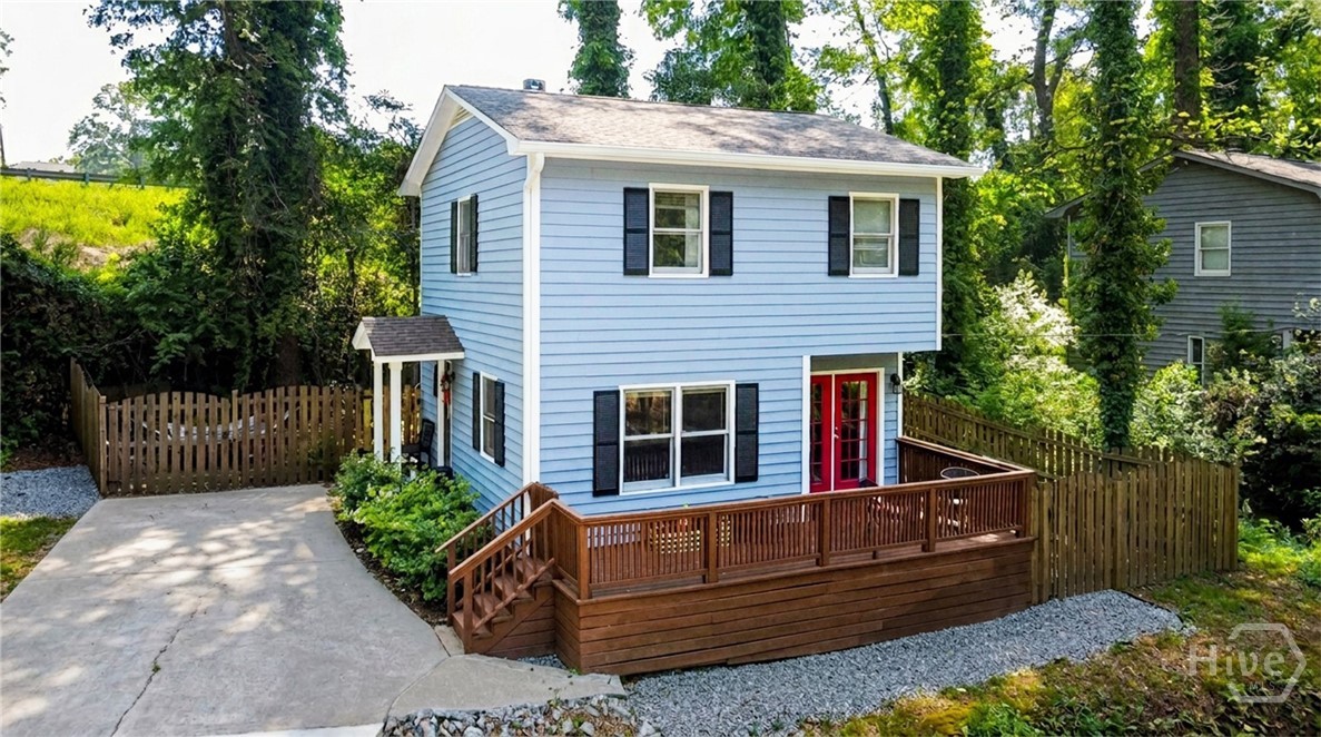 FEATURED LISTINGS