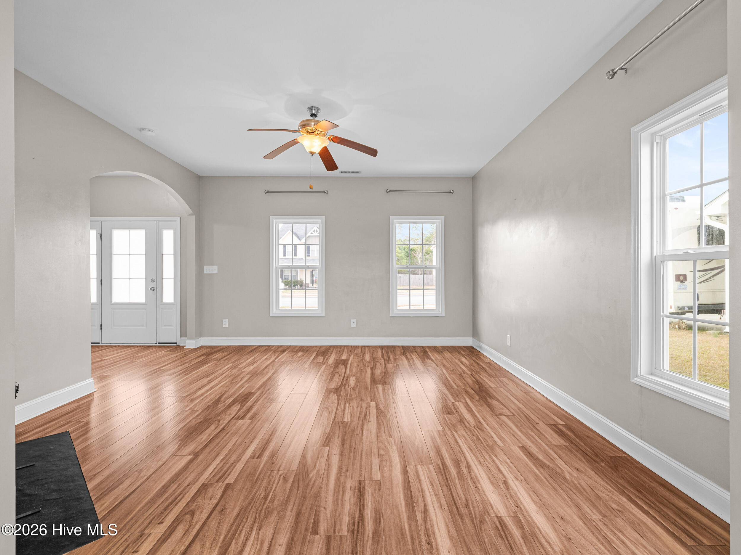 100547442 | Photo 15