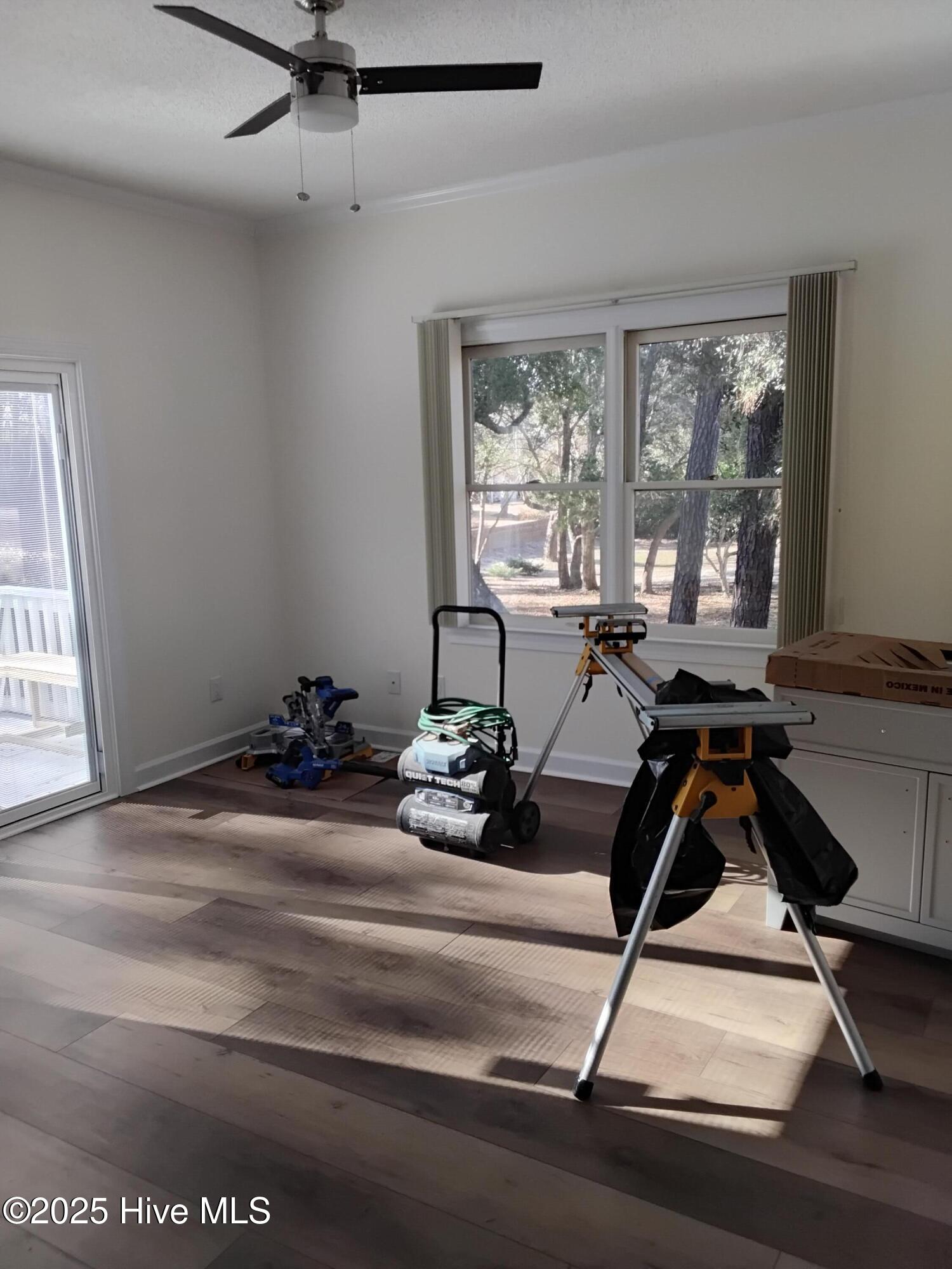 100546302 | Photo 12