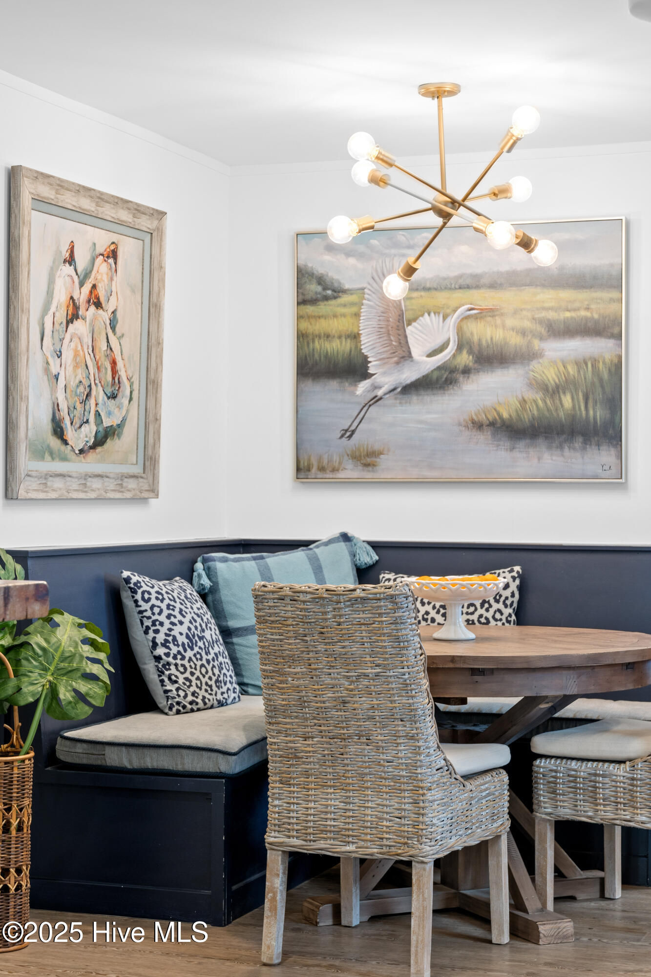 100567814 | Photo 41