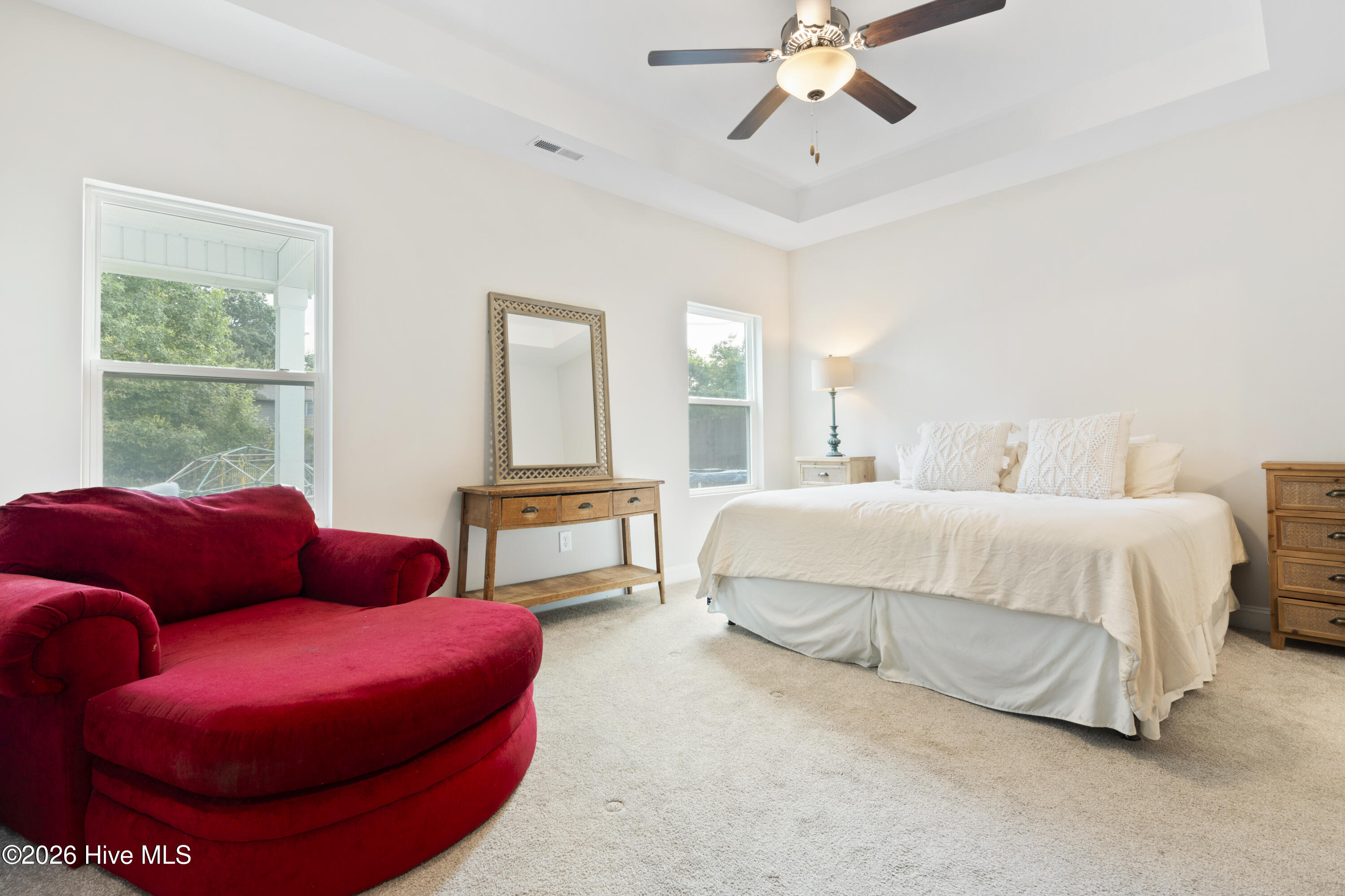 100564295 | Photo 24