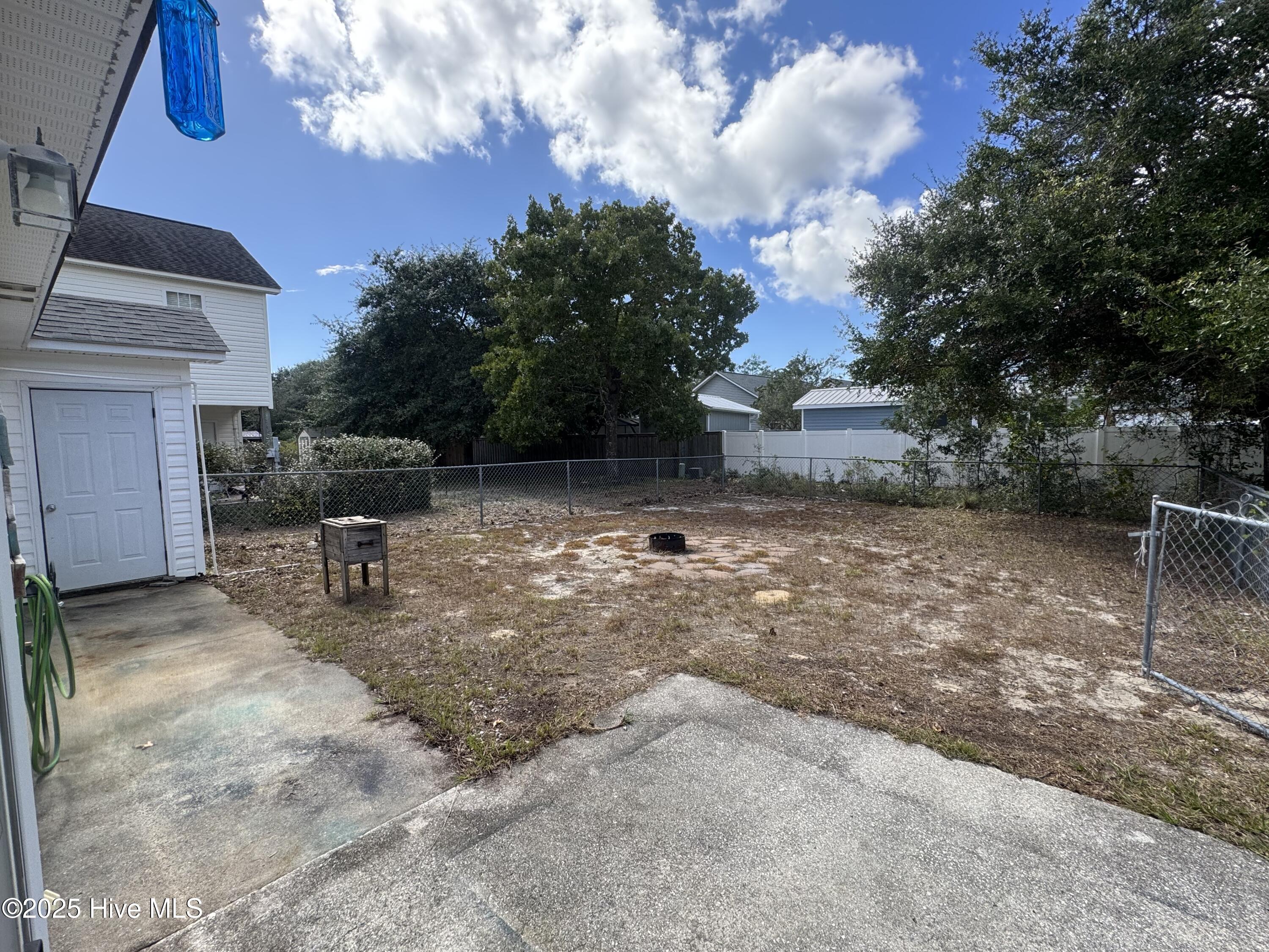 100534845 | Photo 23