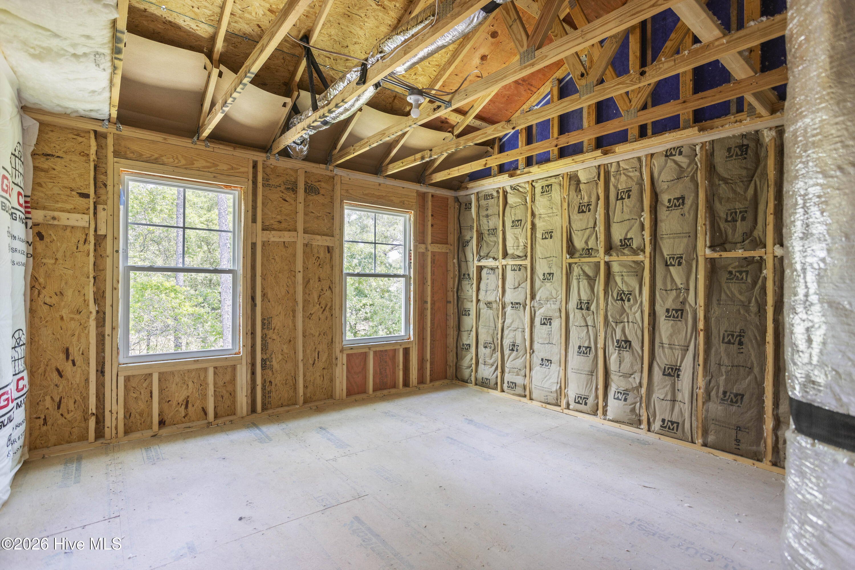 100560972 | Photo 27