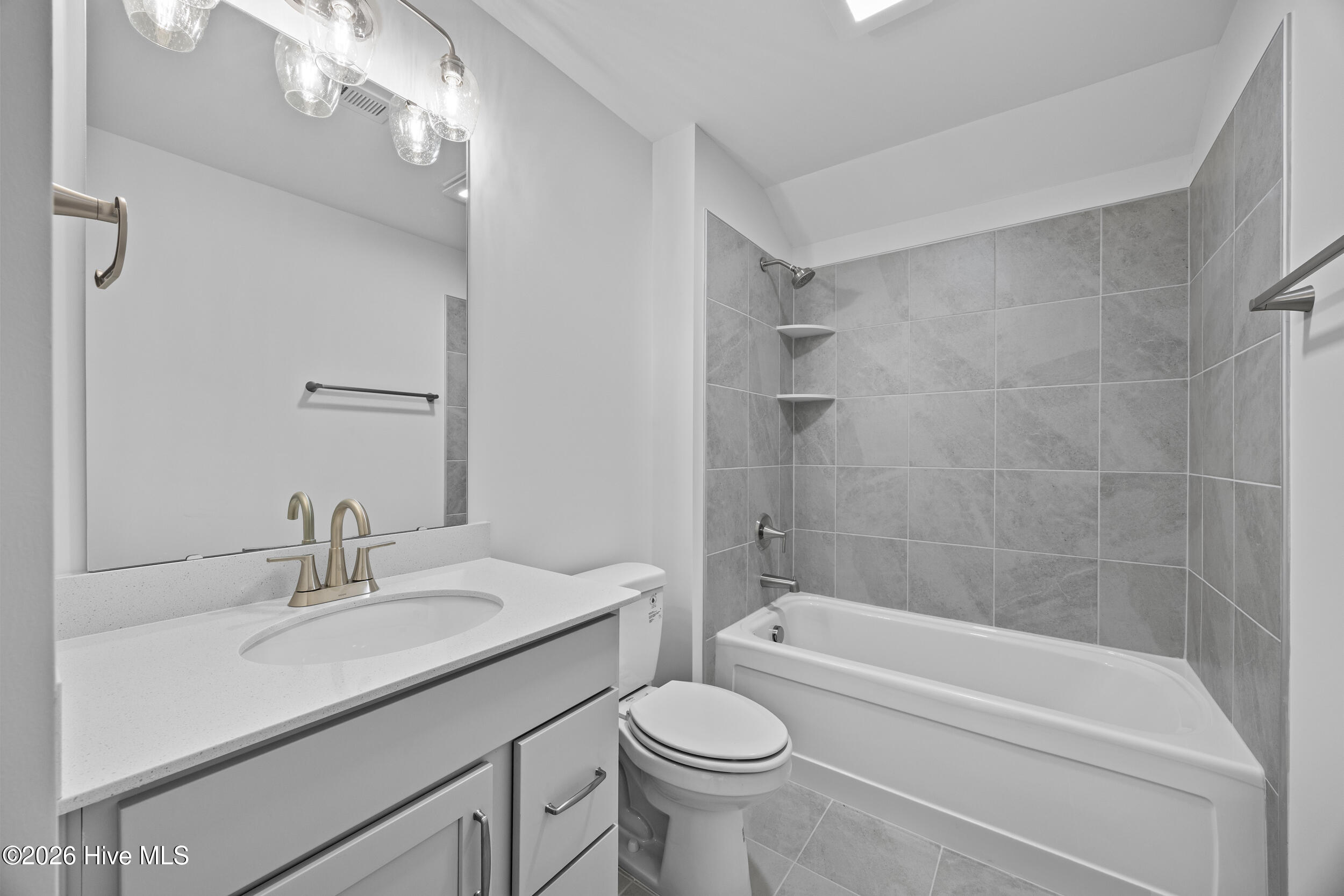 100527055 | Photo 30