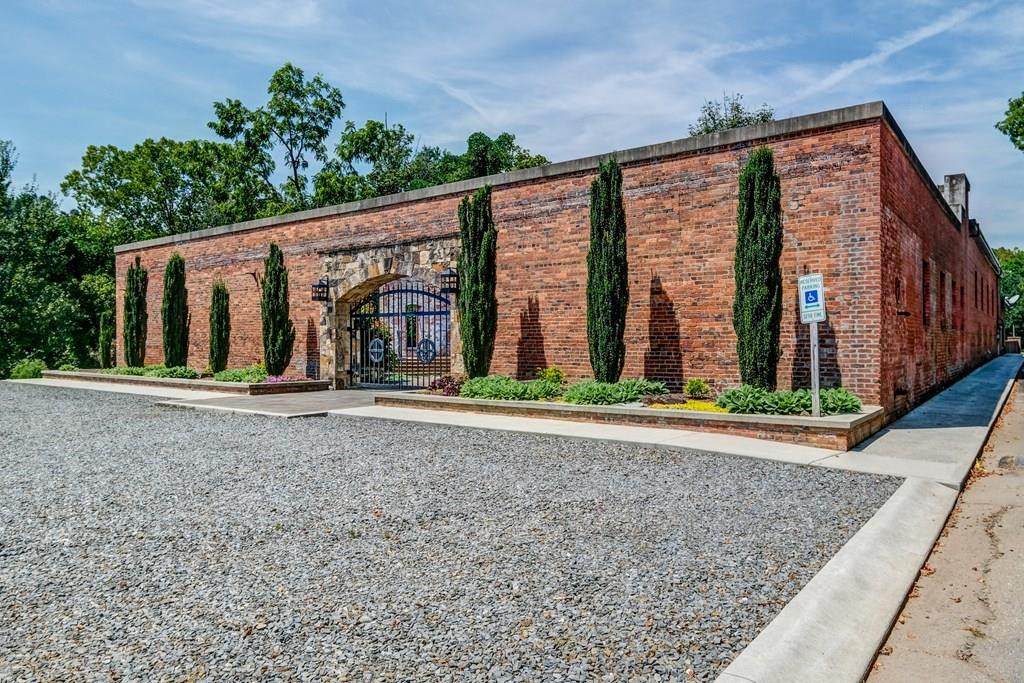 Listing Photo 98500201