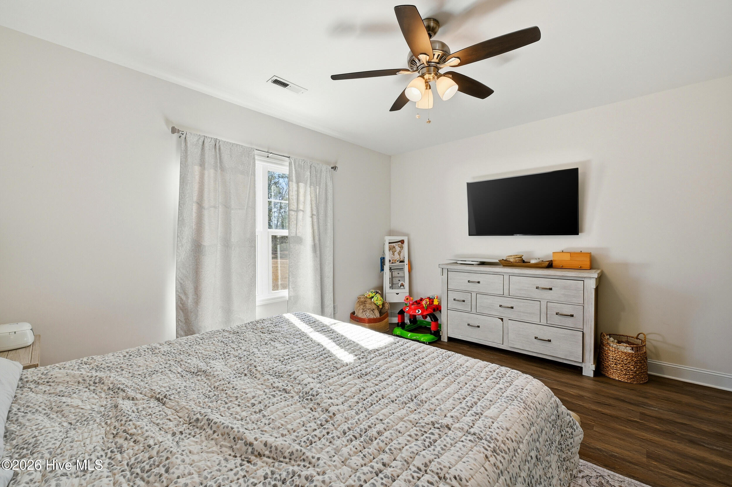 35 W Waverly Drive, Burgaw, NC 28425 – photo 13: 18_35 w waverly dr-00018
