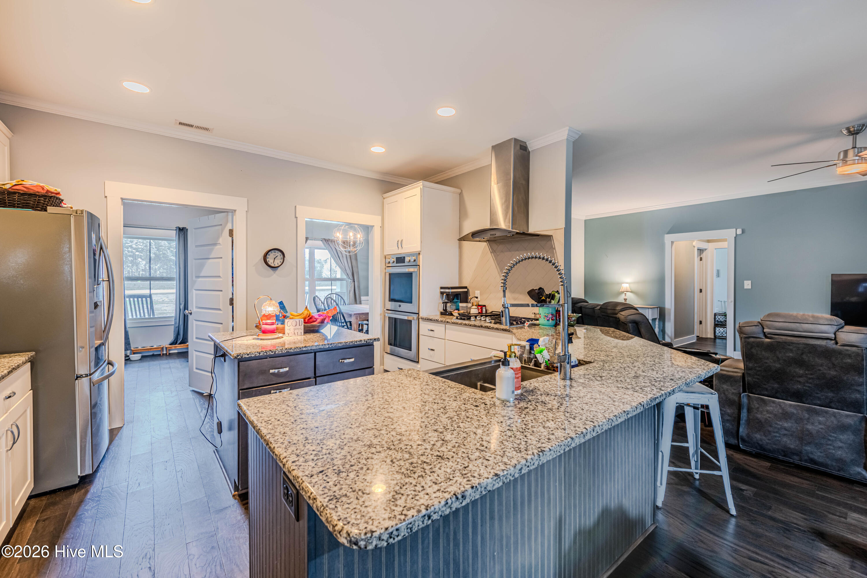 100559174 | Photo 27