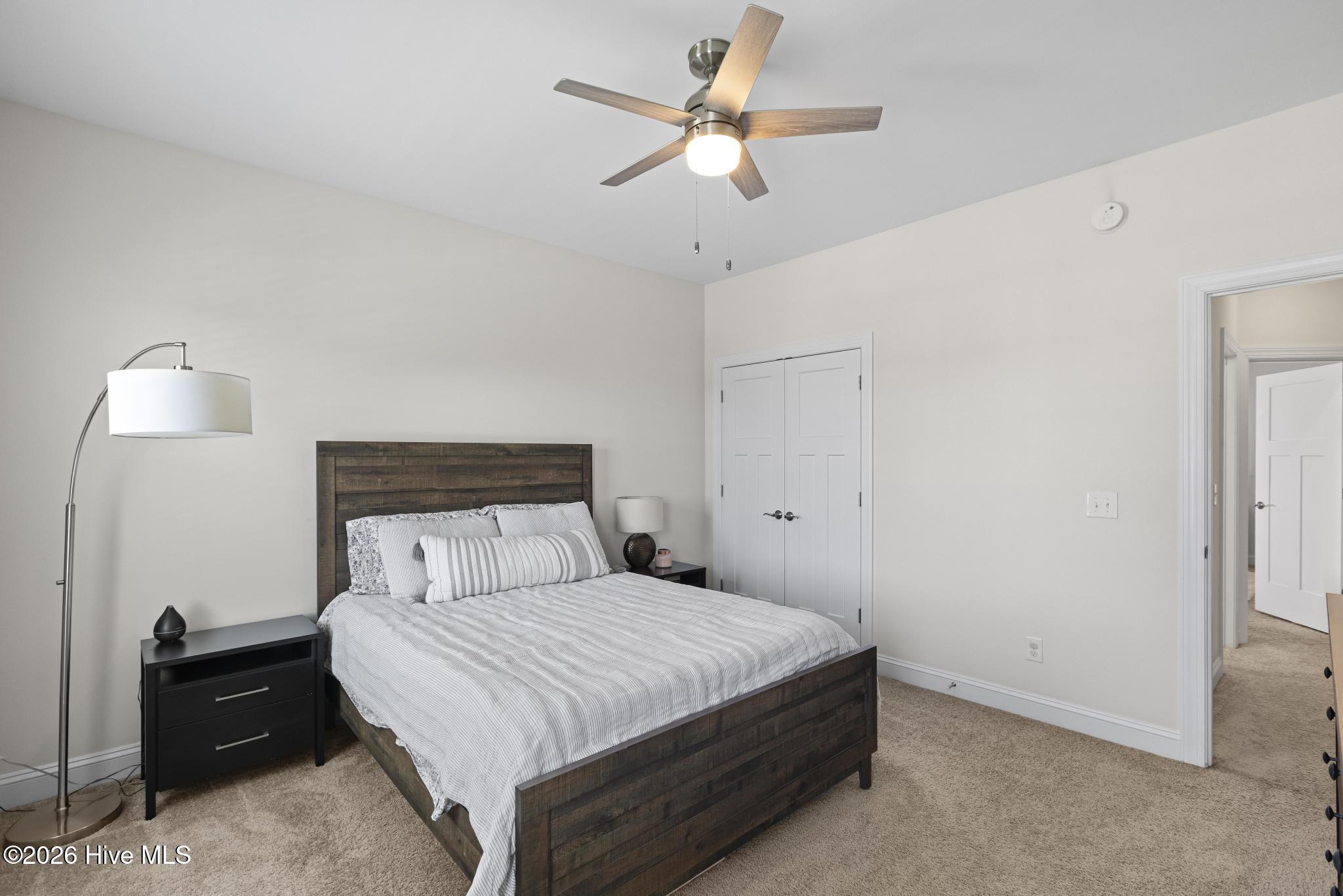 100549977 | Photo 40