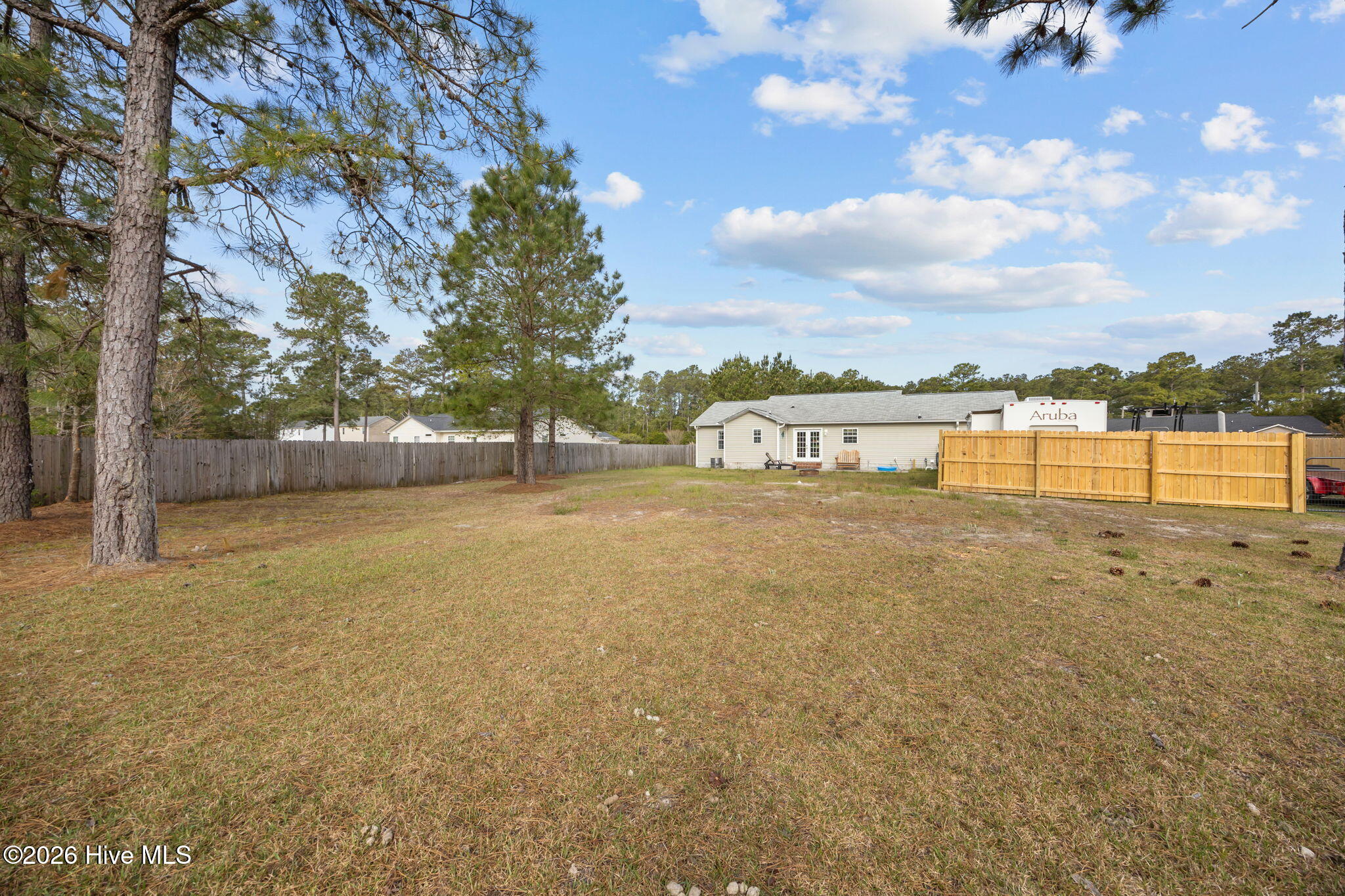 100566784 | Photo 47