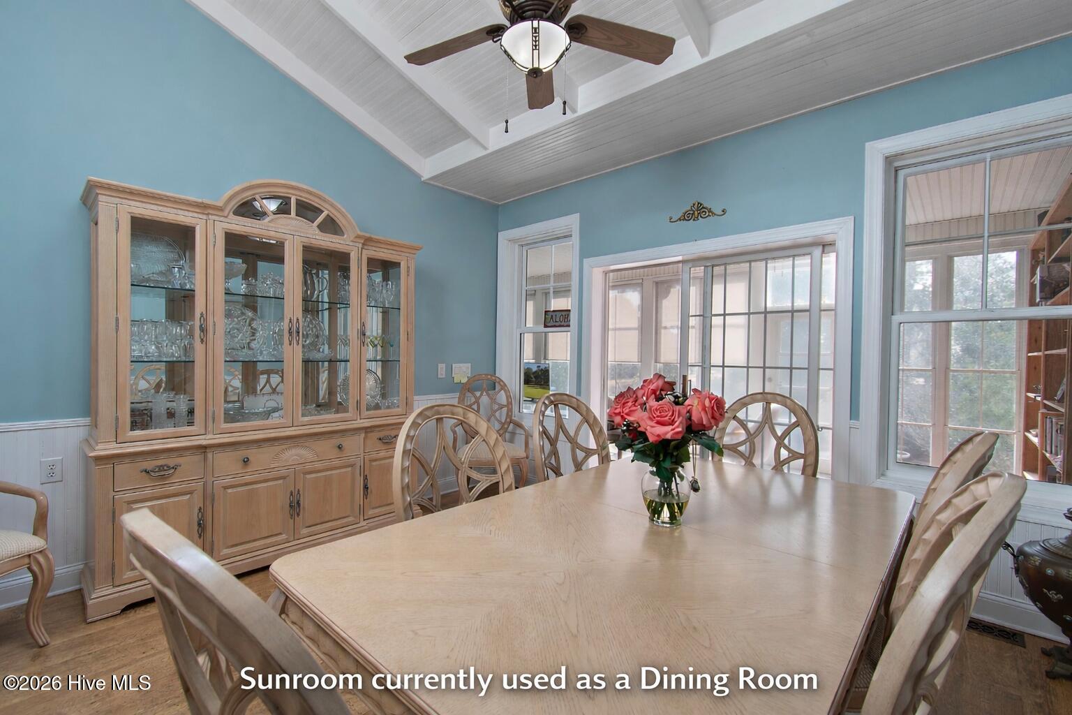 100556962 | Photo 18