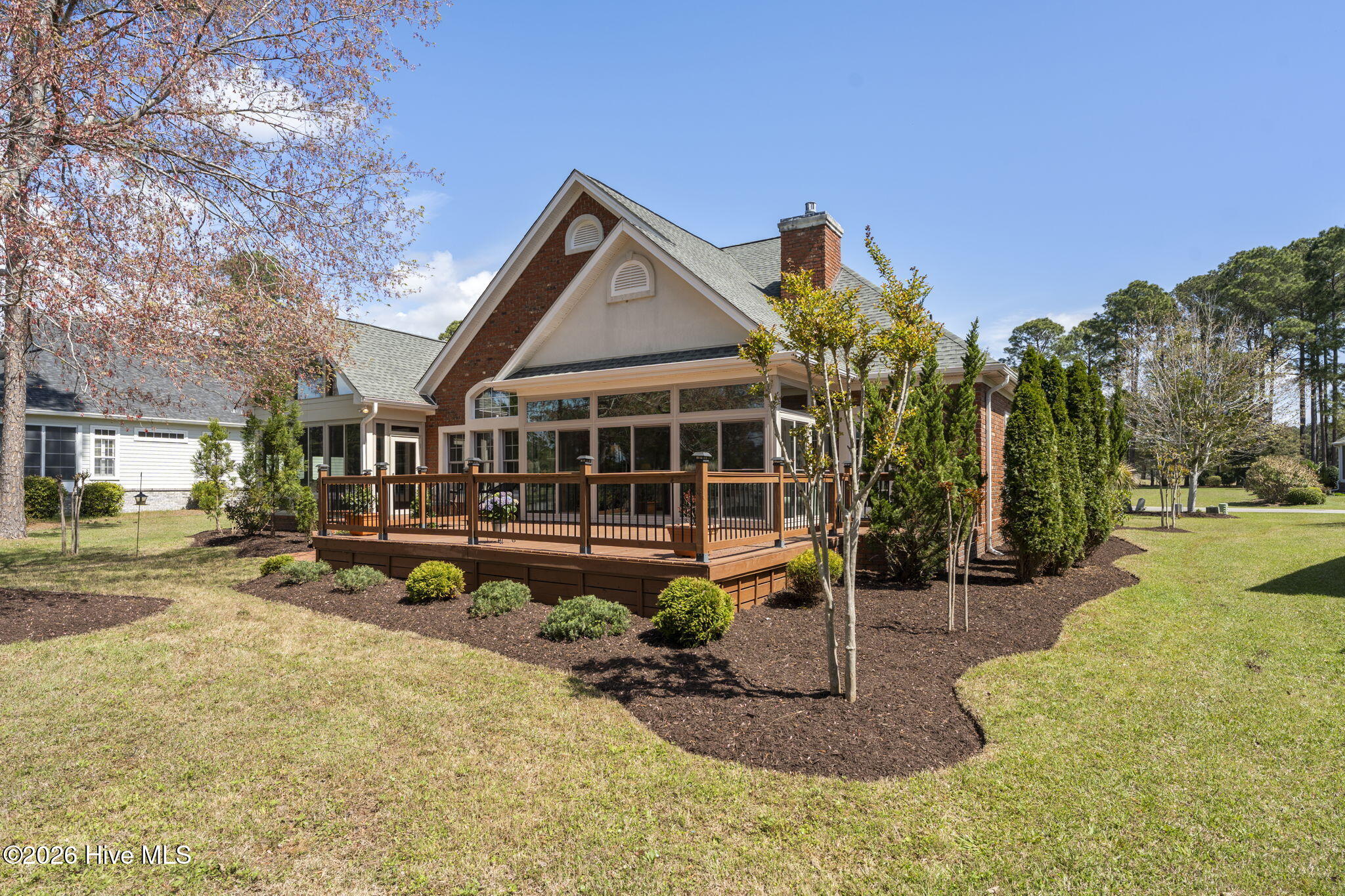 100563951 | Photo 47