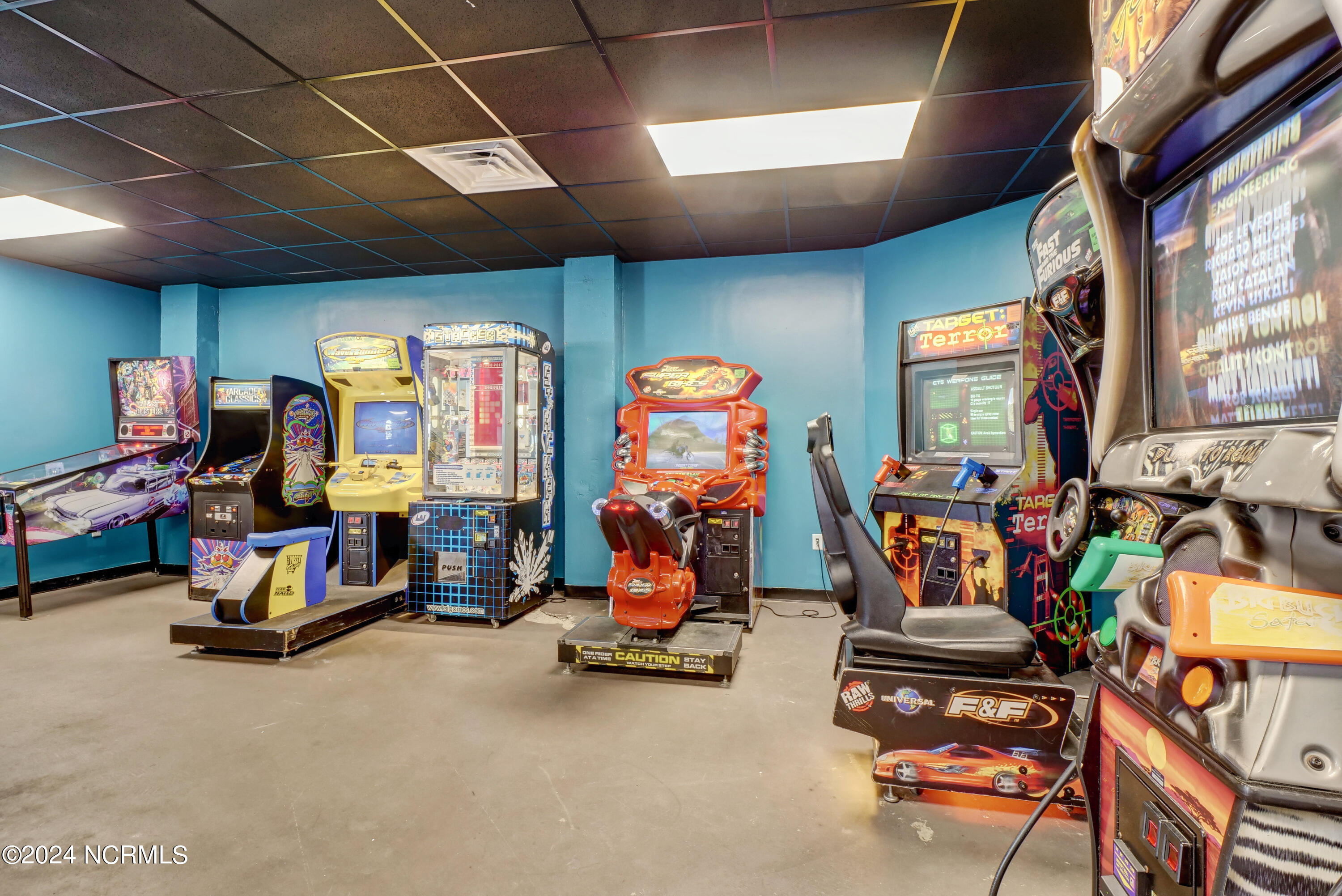 100456088 | Photo 29