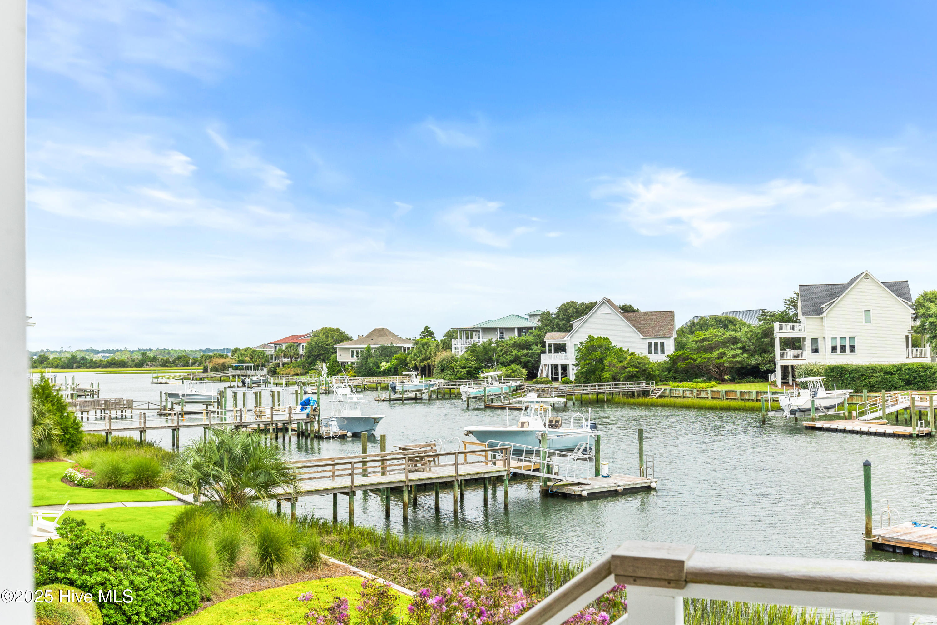 100531006 | Photo 46