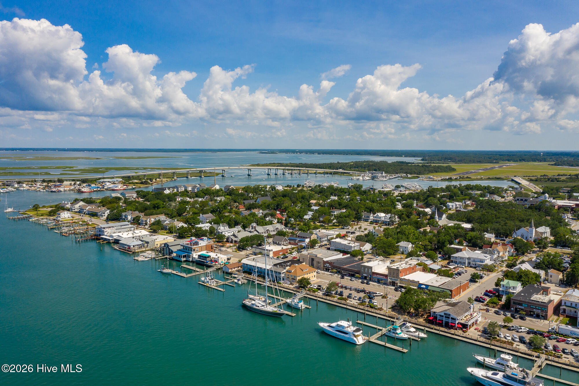 200 Olde Towne Yacht Club 