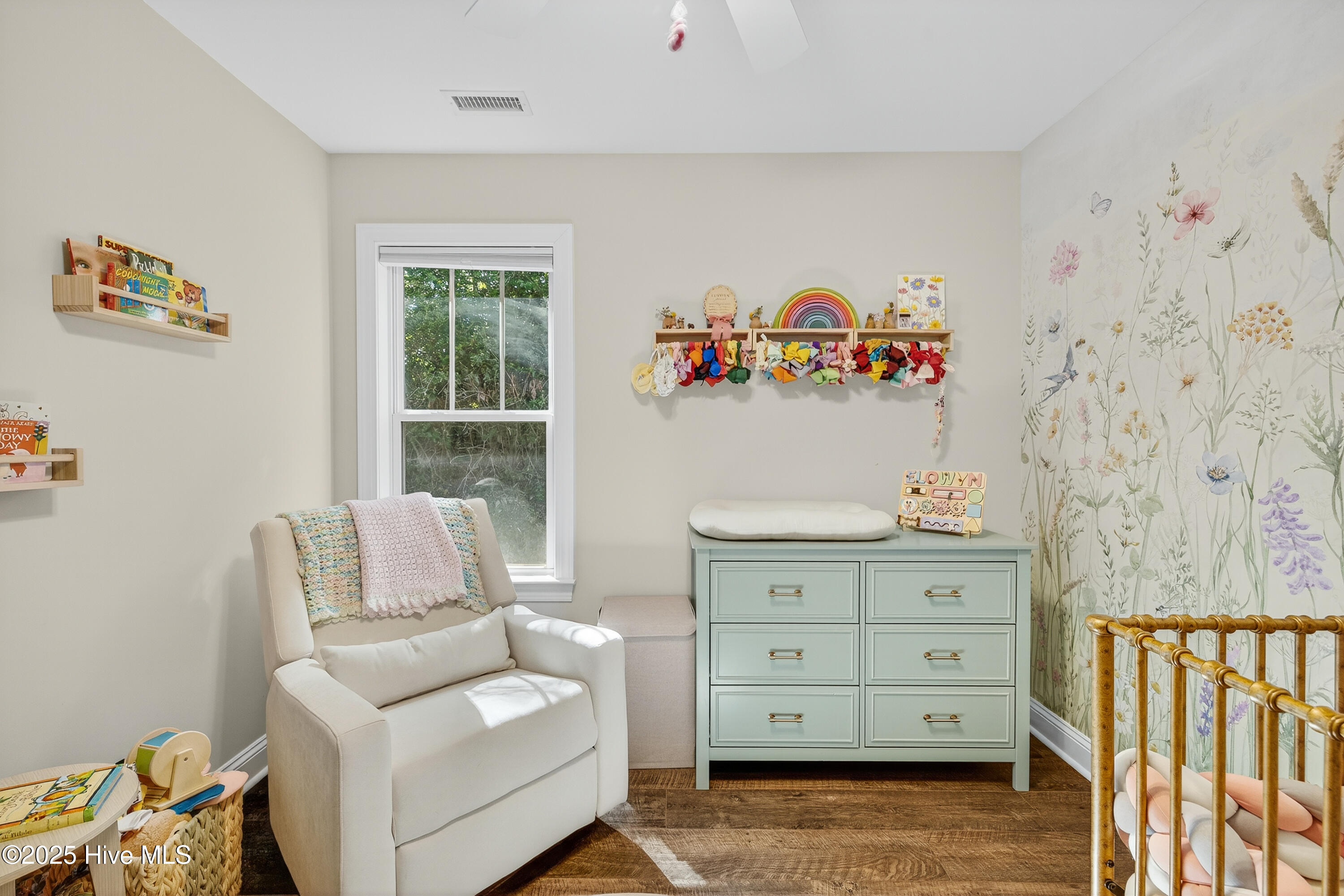 100554720 | Photo 13