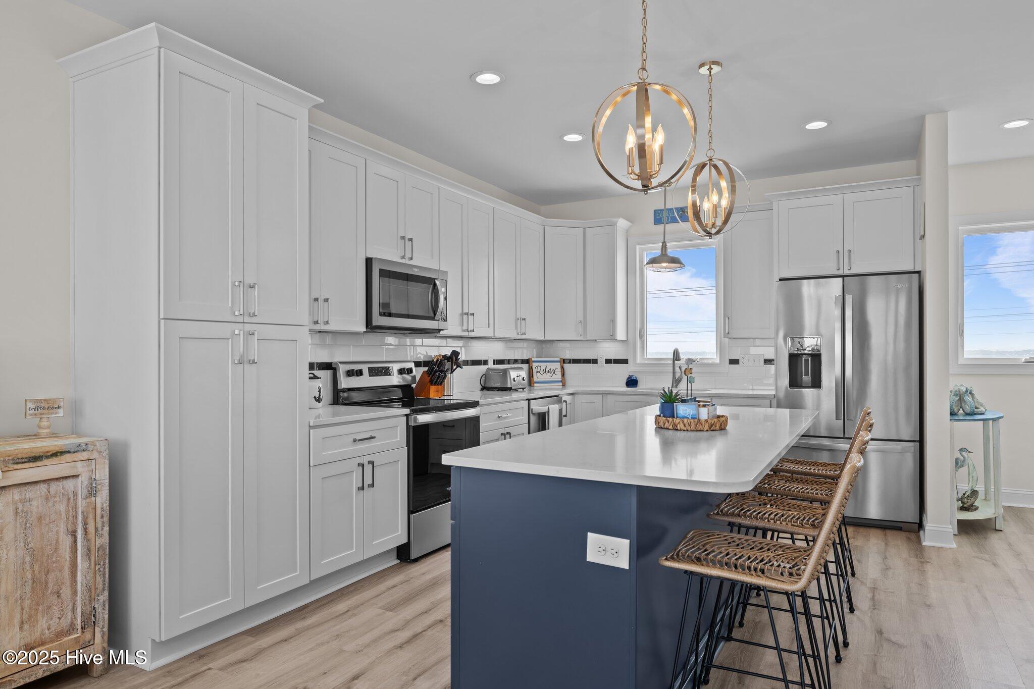 100509194 | Photo 48