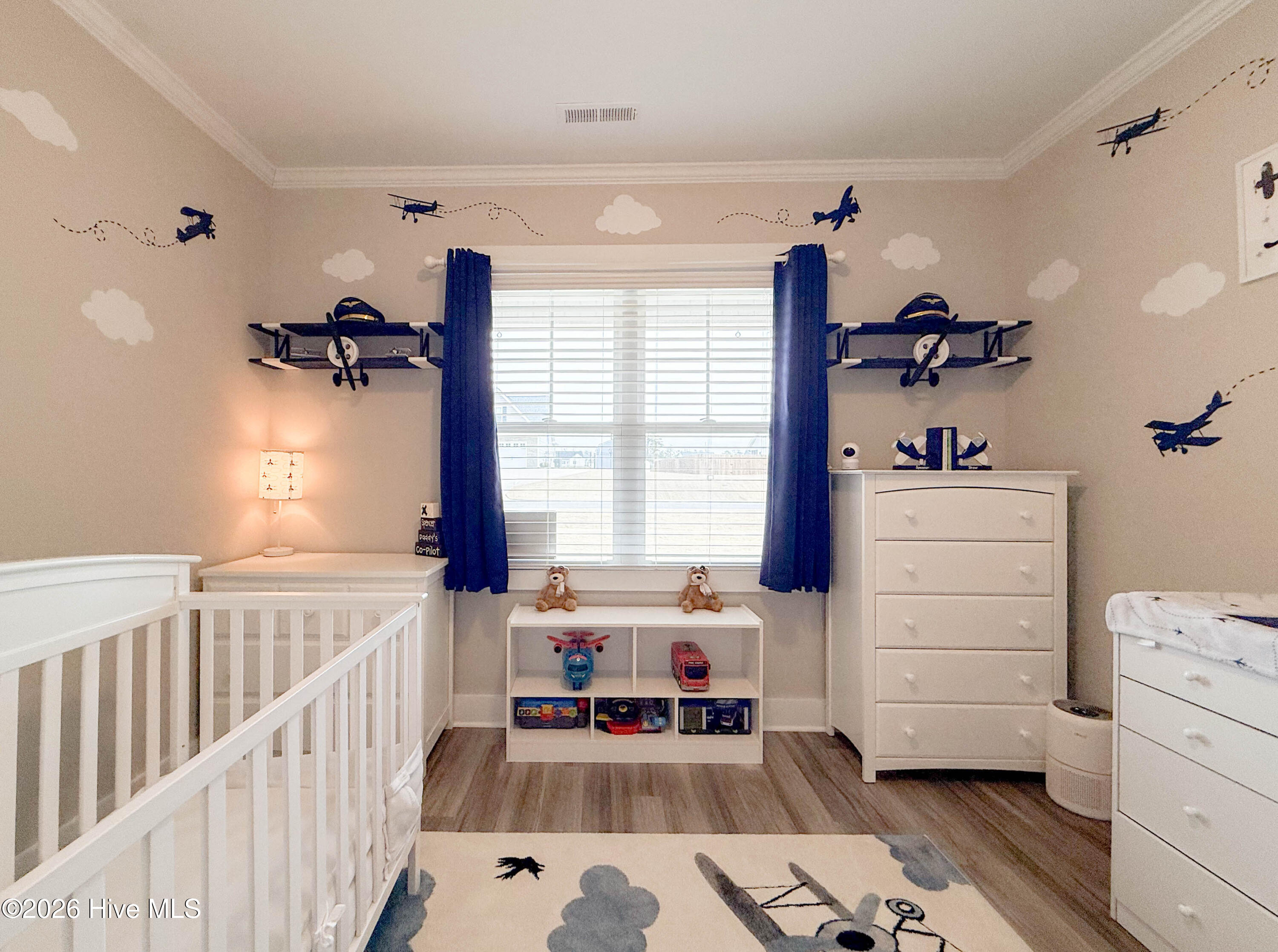 100560693 | Photo 31