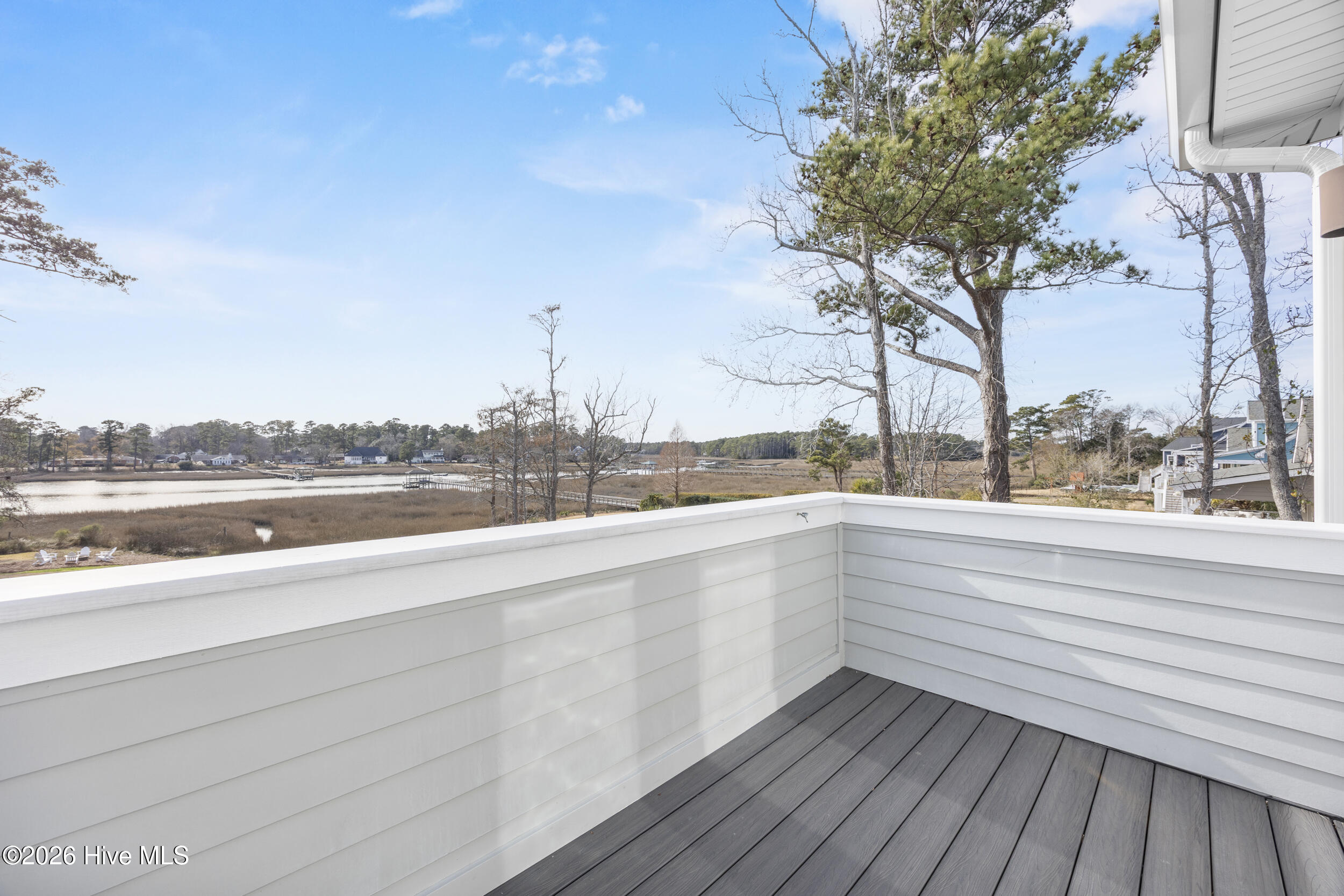 100549374 | Photo 54