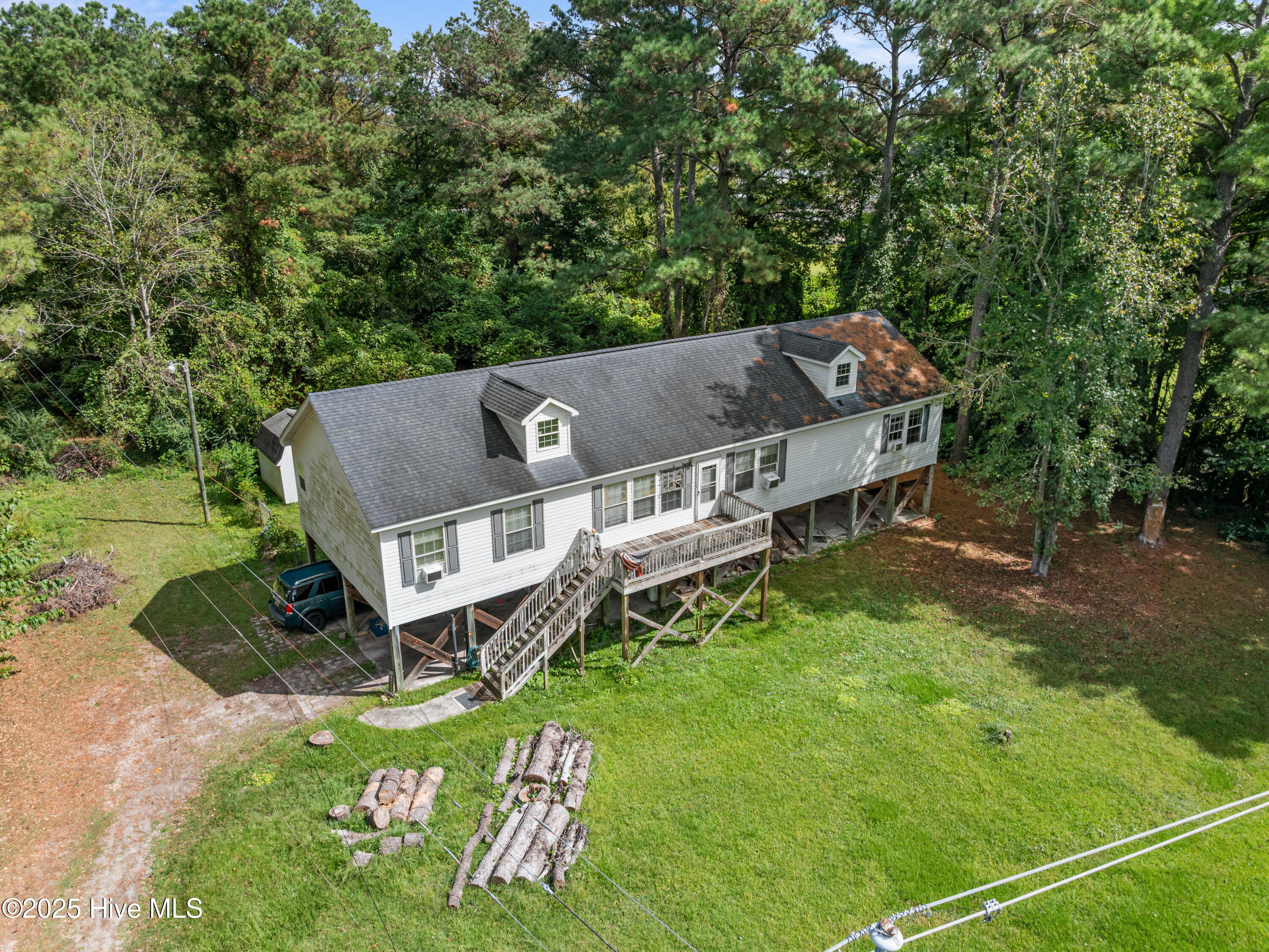 100536182 | Photo 10