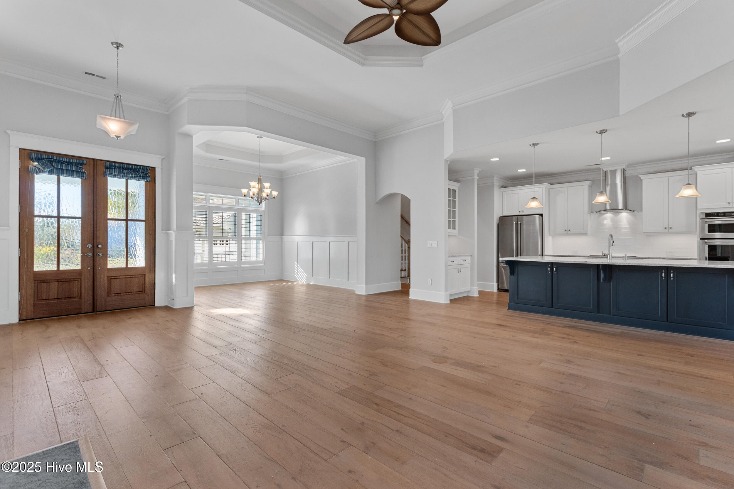 100541270 | Photo 55